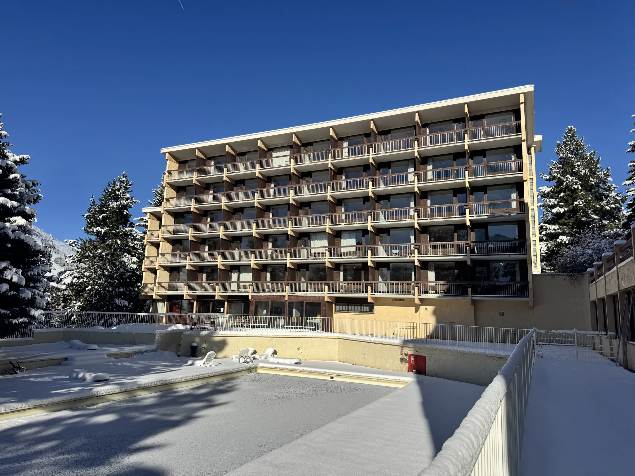 Studio lumineux de 26,55 m² avec balcon aux Deux Alpes, proche des pistes 