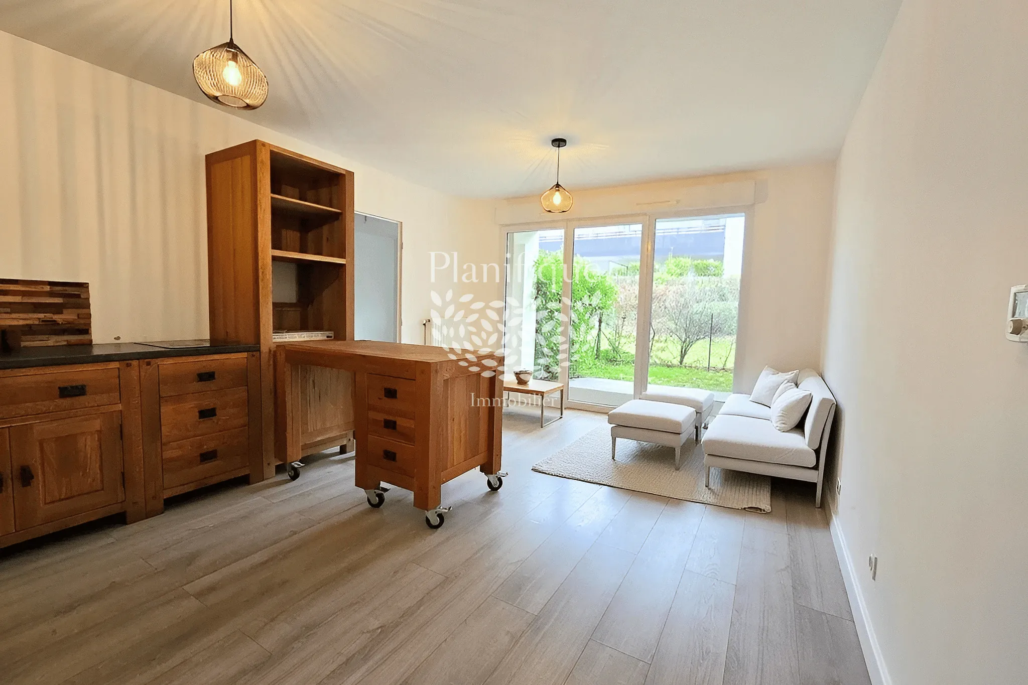 Appartement T2 de 40 m² à Beaumont en Haute-Savoie avec terrasse et stationnements 