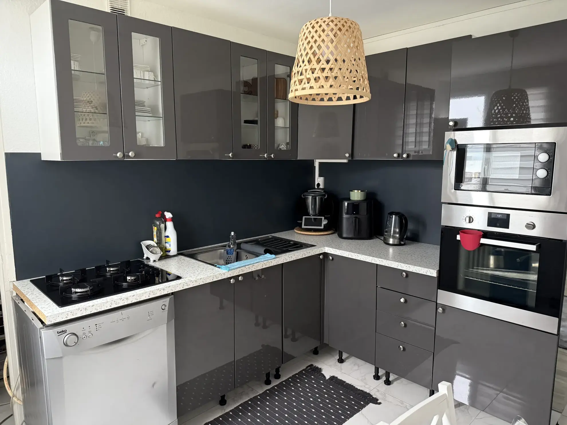 Appartement T4 de 90 m² à vendre à Alençon - Proximité commerces et commodités 