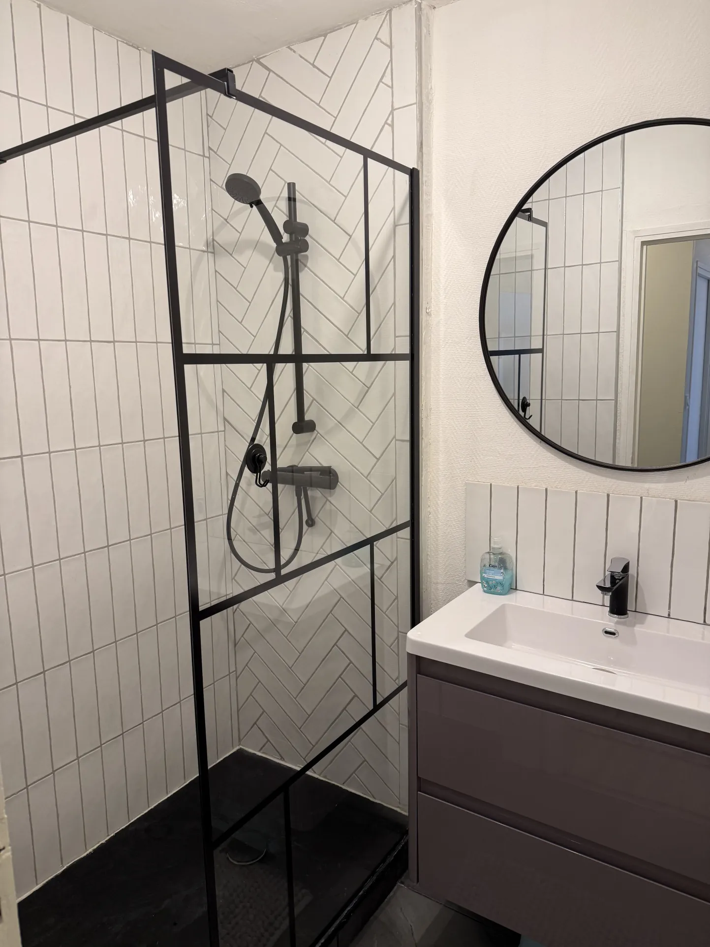 Appartement T4 de 90 m² à vendre à Alençon - Proximité commerces et commodités 