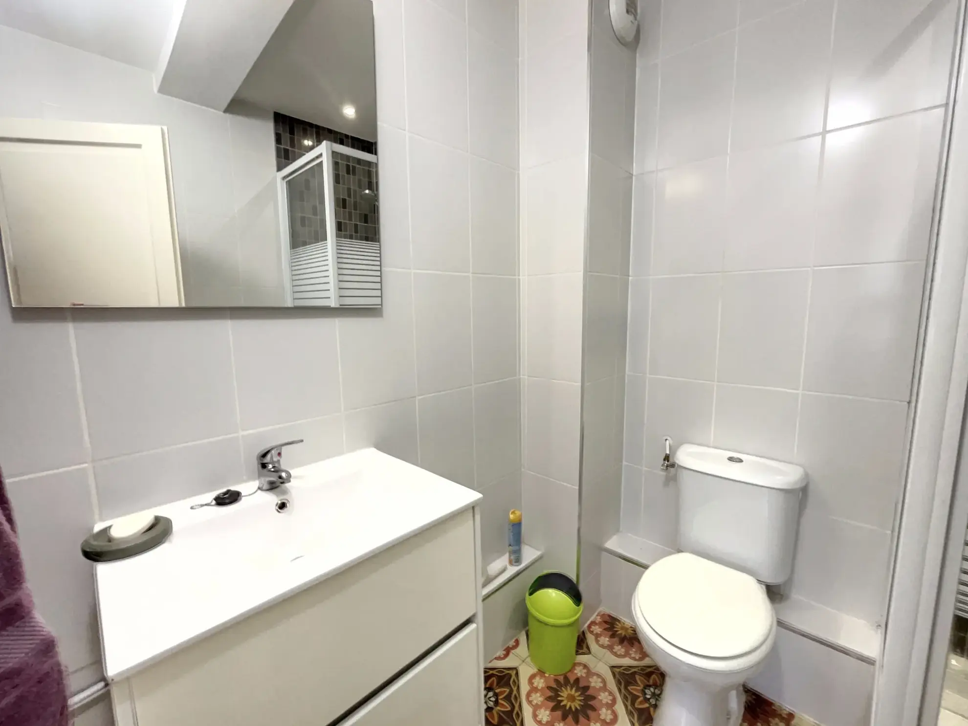 Bel appartement F3 avec terrasse à Céret, proche centre-ville 