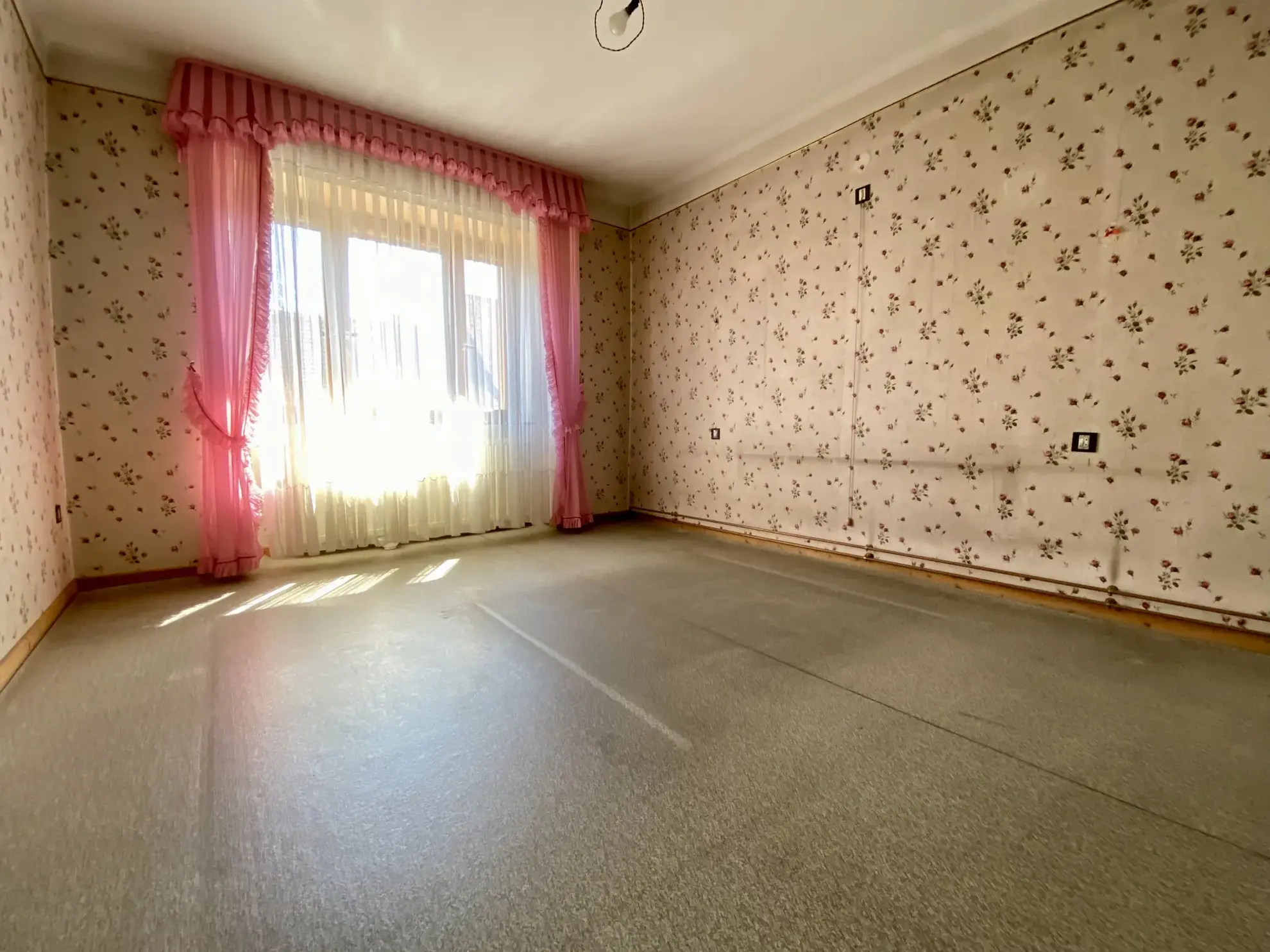 Maison de 192 m2 avec jardin et garage à Oermingen – Opportunité à saisir 