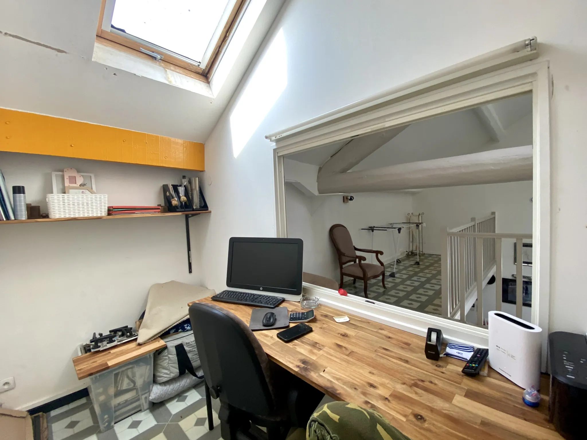 Maison vigneronne à Vias avec terrasse, vue dégagée et grand garage 