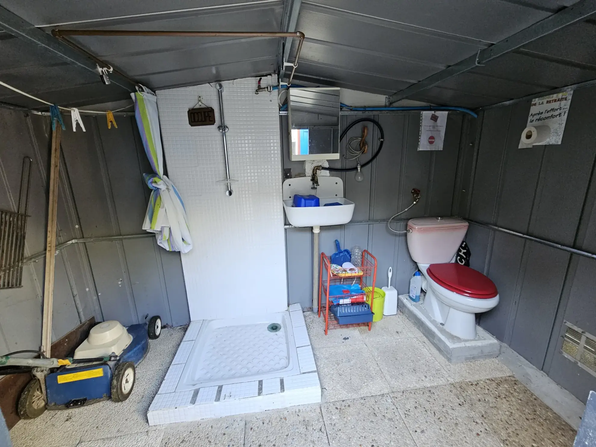 Charmante cabane de pêche en bord de marais à Coulon 