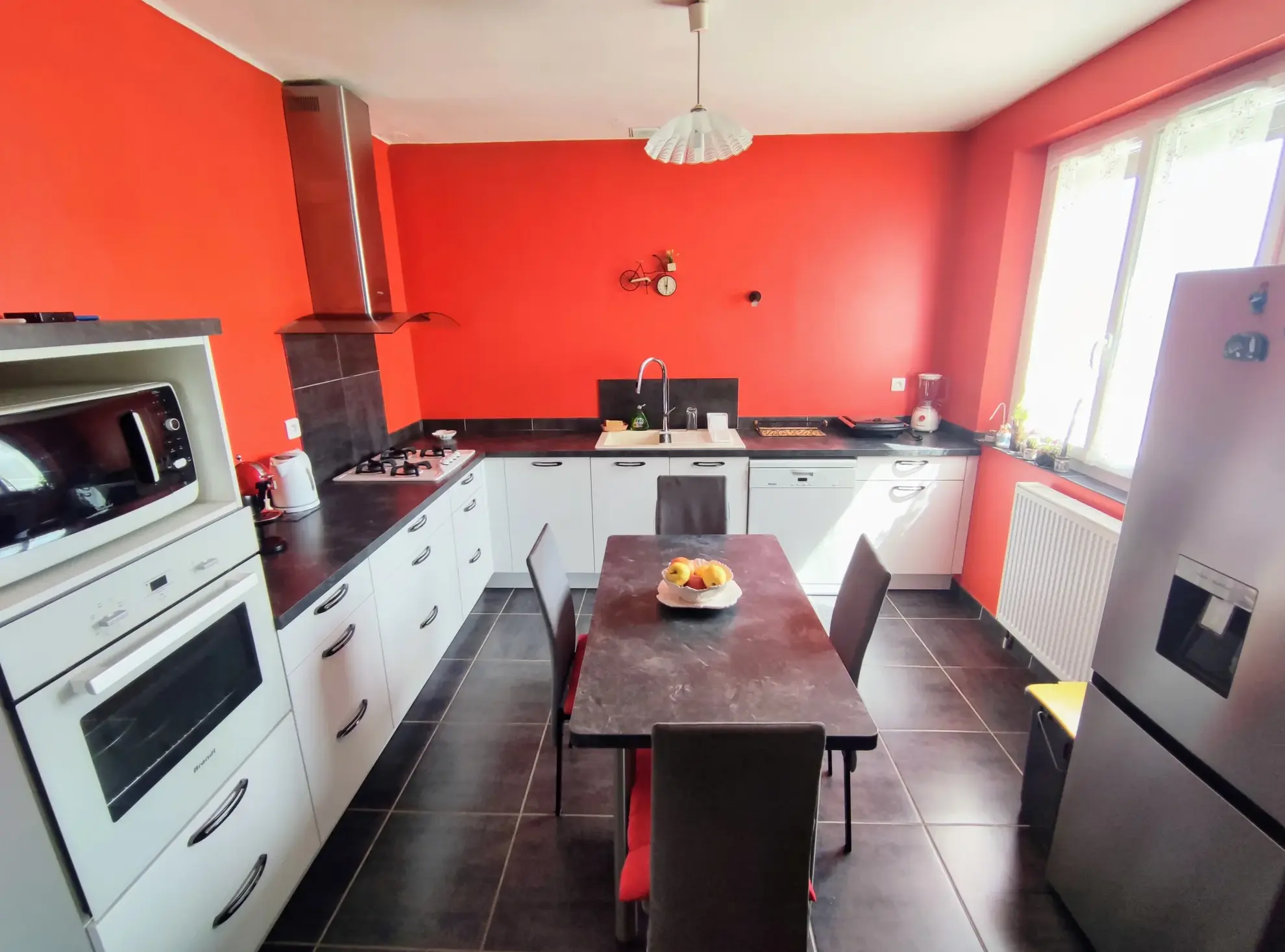 Maison rénovée avec grand jardin et potentiel d’aménagement à Aubenas 