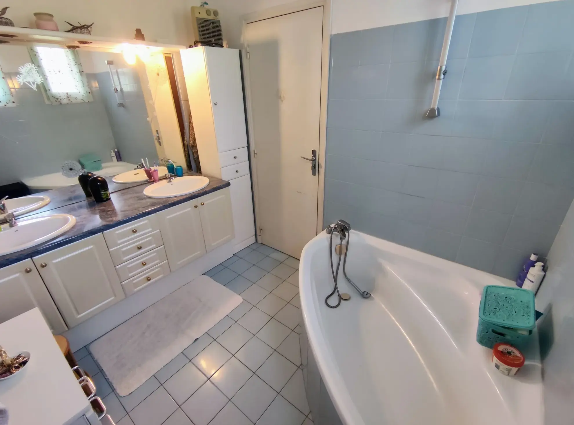 Maison rénovée avec grand jardin et potentiel d’aménagement à Aubenas 