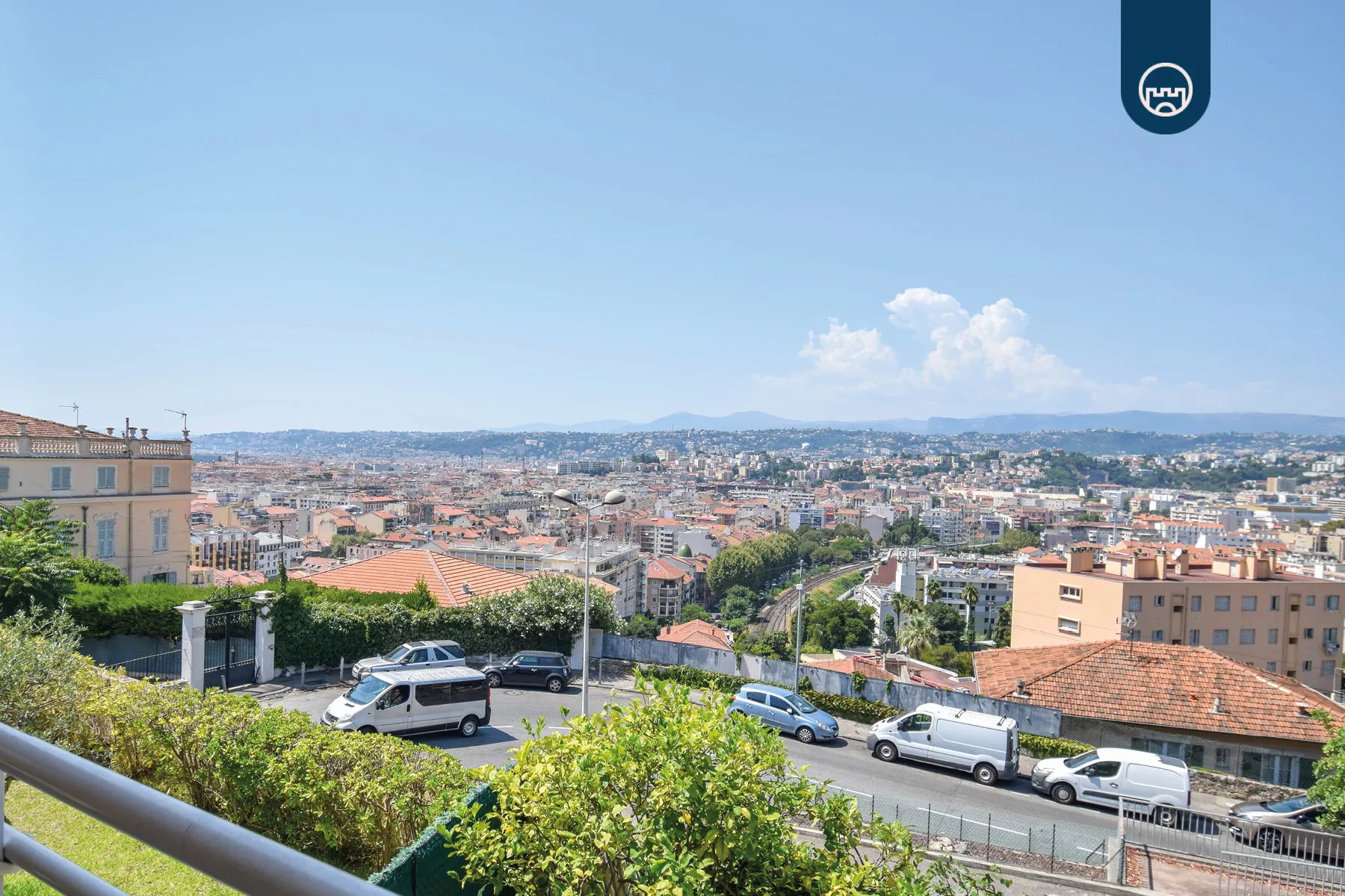 Achat Appartement 2 pièces à Nice Mont Boron – Vue dégagée et proximité commerces 