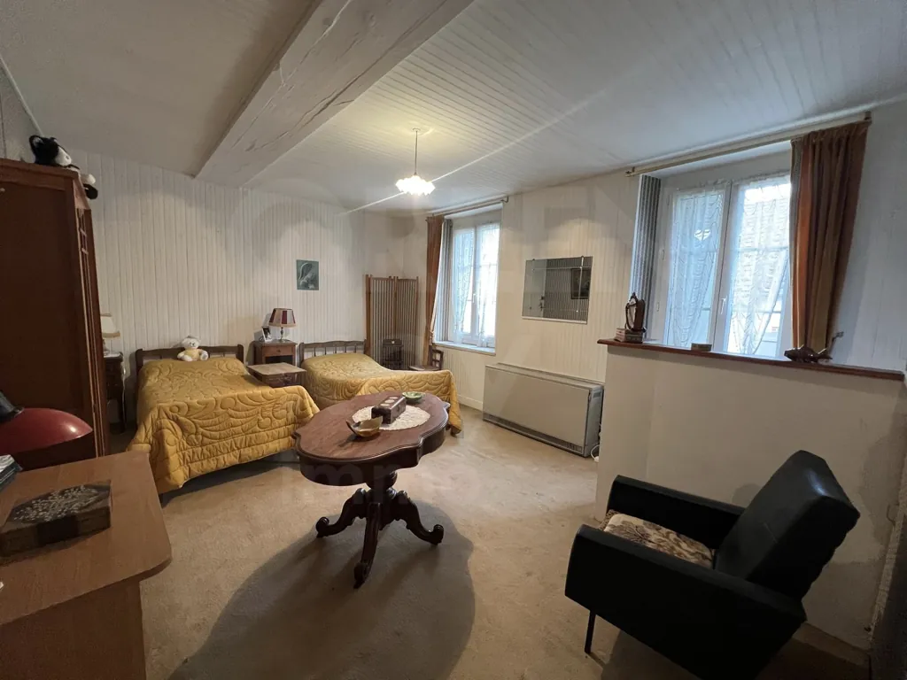 Maison à rénover de 4 pièces et 80,5 m² à Toucy, proche d'Auxerre 