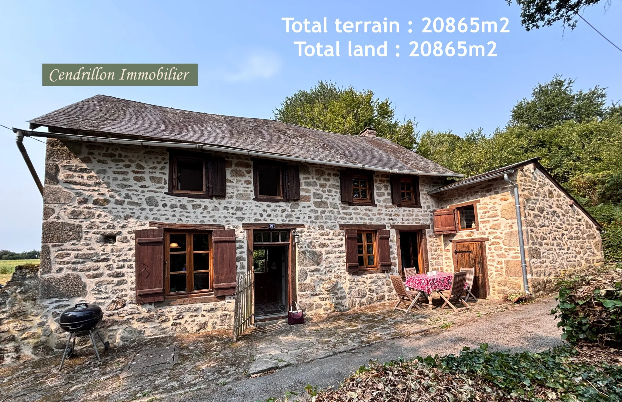 Belle maison en pierre de 97 m² avec grand terrain et vue dégagée à Chatelus le Marcheix