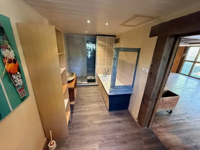 Maison indépendante avec double espace de vie et grand terrain à La Vaquerie 