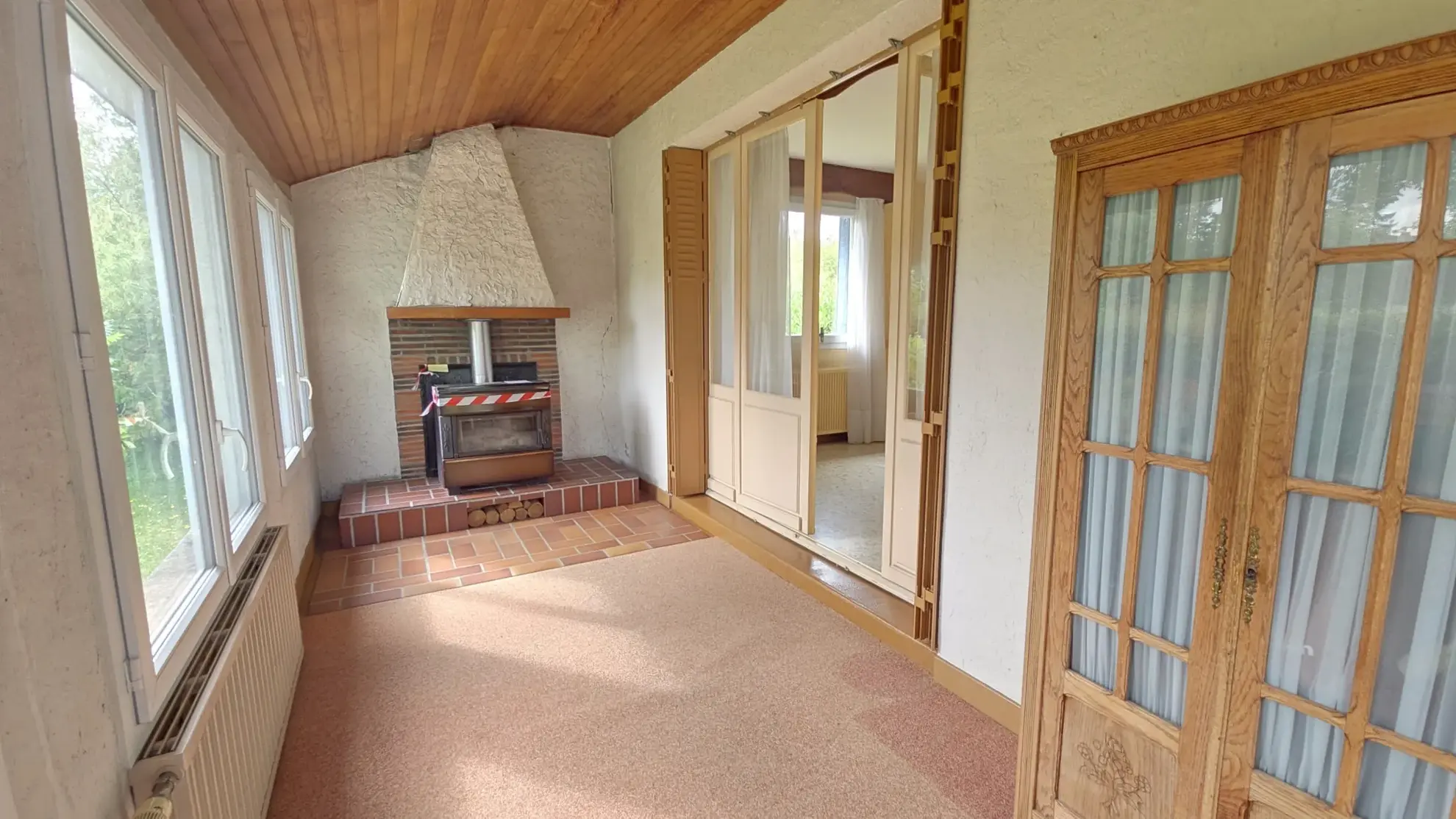Pavillon avec jardin arboré à Appoigny - Maison années 60 avec garage 