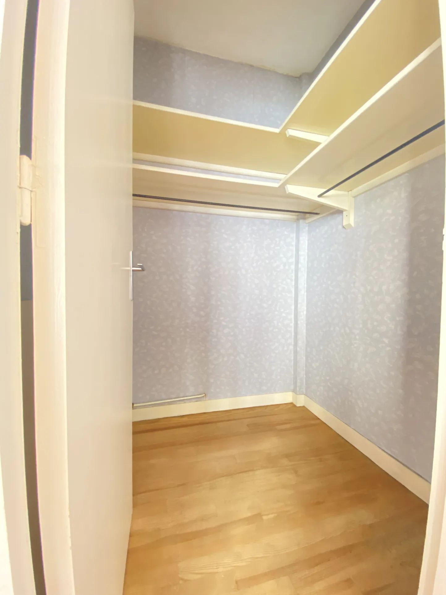 Appartement 2 chambres avec garage à Abbeville – Résidence sécurisée 