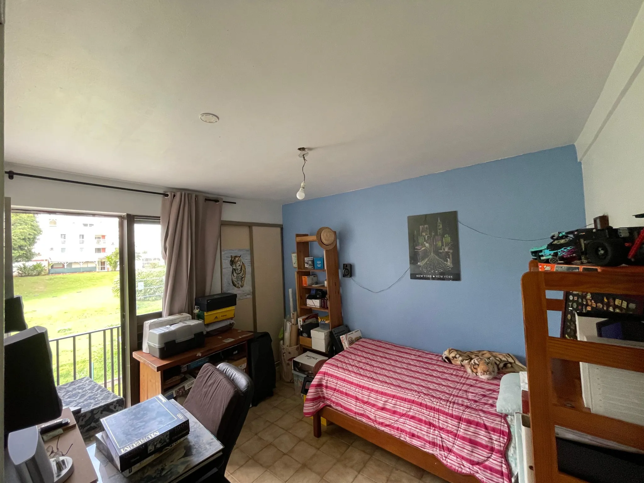 Appartement F4 à Fort-de-France avec terrasse et cave dans la Résidence des Îles 