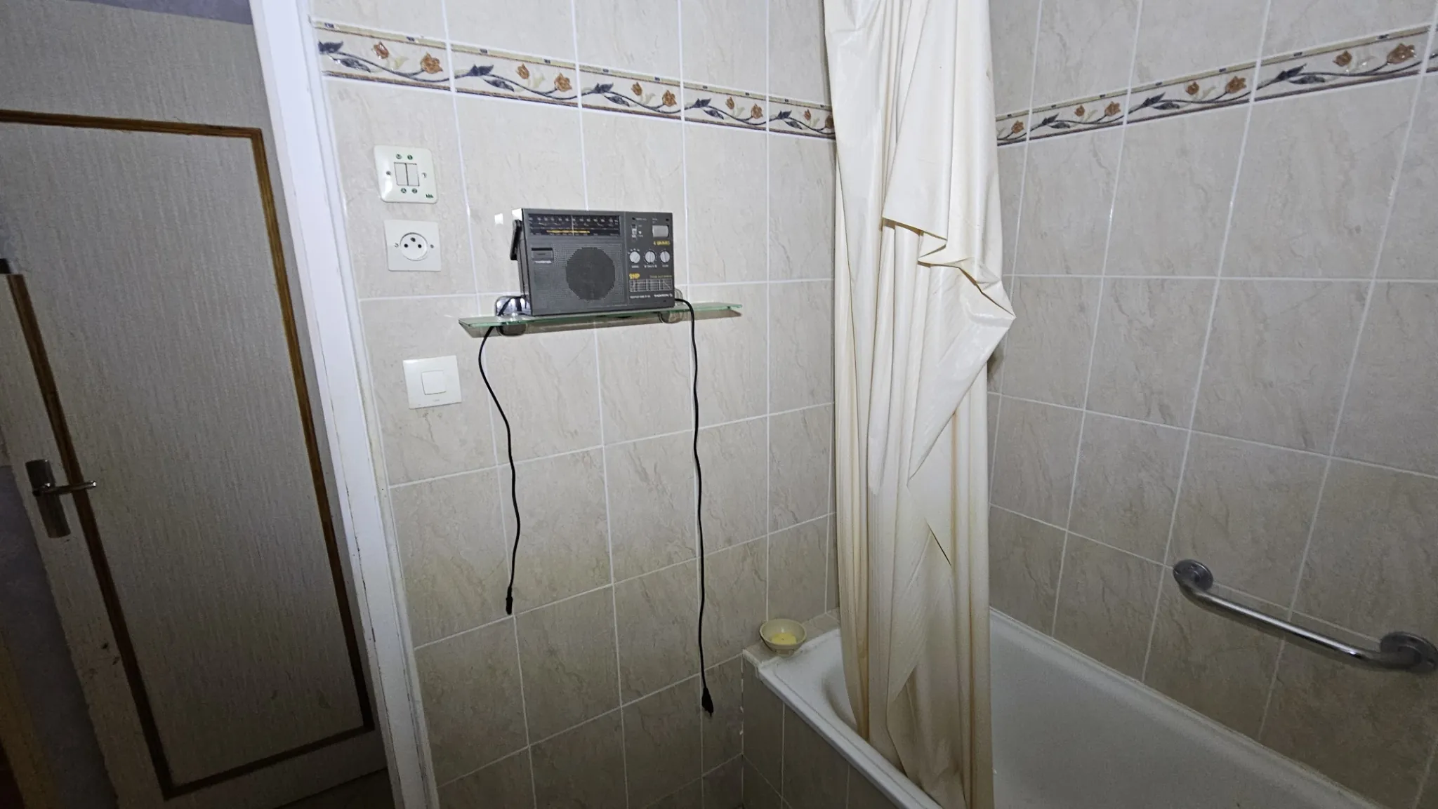 Maison à rénover de 95 m² avec garage à Ervauville 