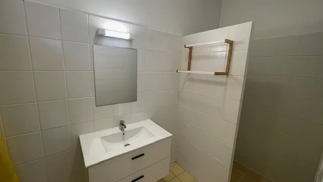 Vente appartement F3 avec vue mer à Schoelcher – Résidence sécurisée 