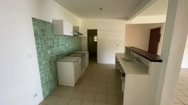Vente appartement F3 avec vue mer à Schoelcher – Résidence sécurisée 