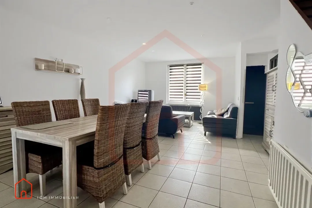 Maison ancienne avec 3 chambres, jardin et sous-sol à Lezennes 