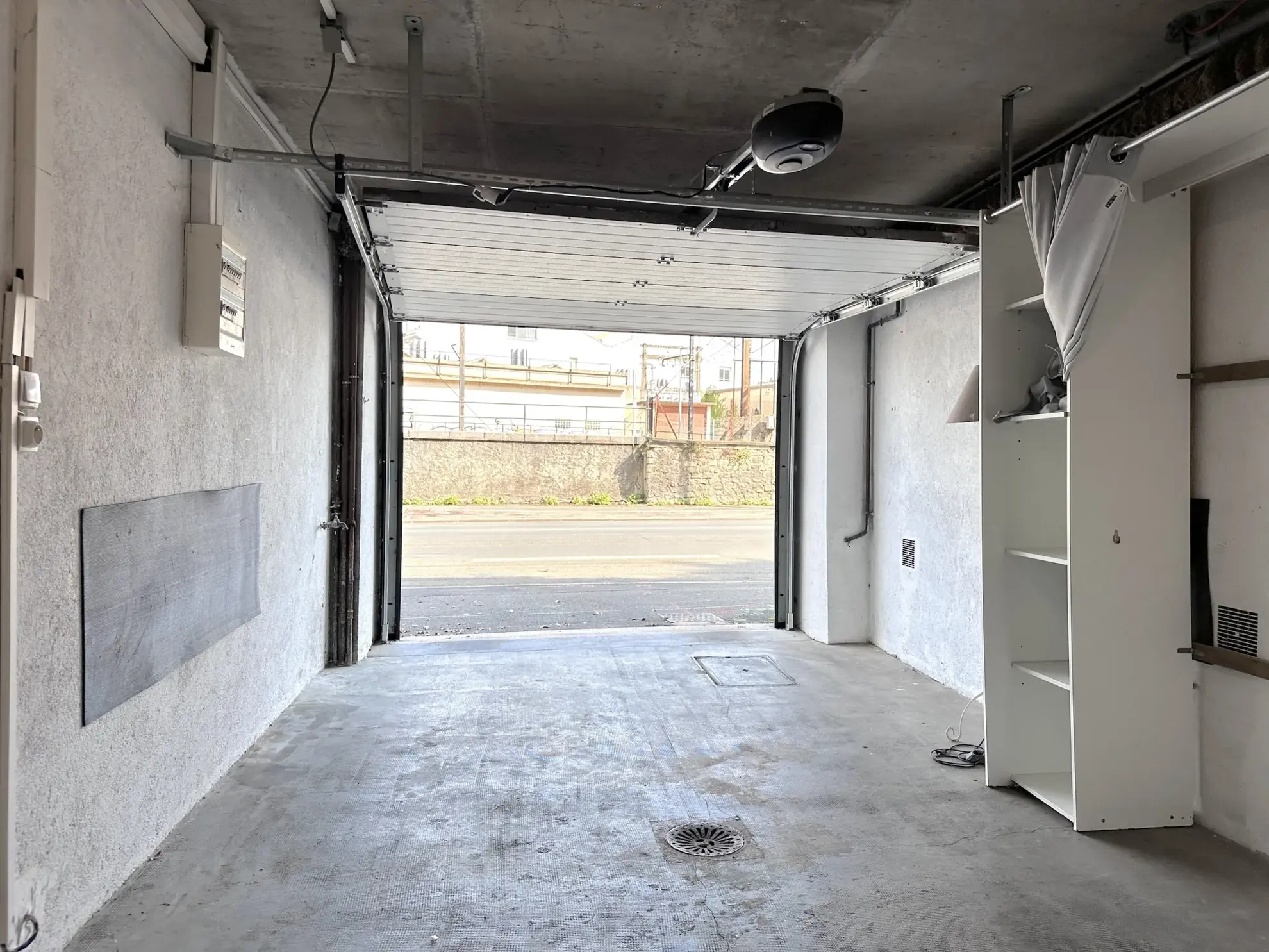 Charmante maison de ville T3 à Poitiers avec garage et potentiel d'investissement 