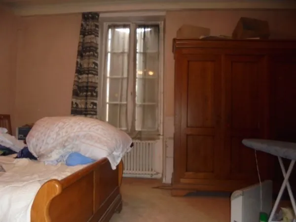 Maison de bourg 100 m² avec cour à La Reole, Investissement ou Premier achat 