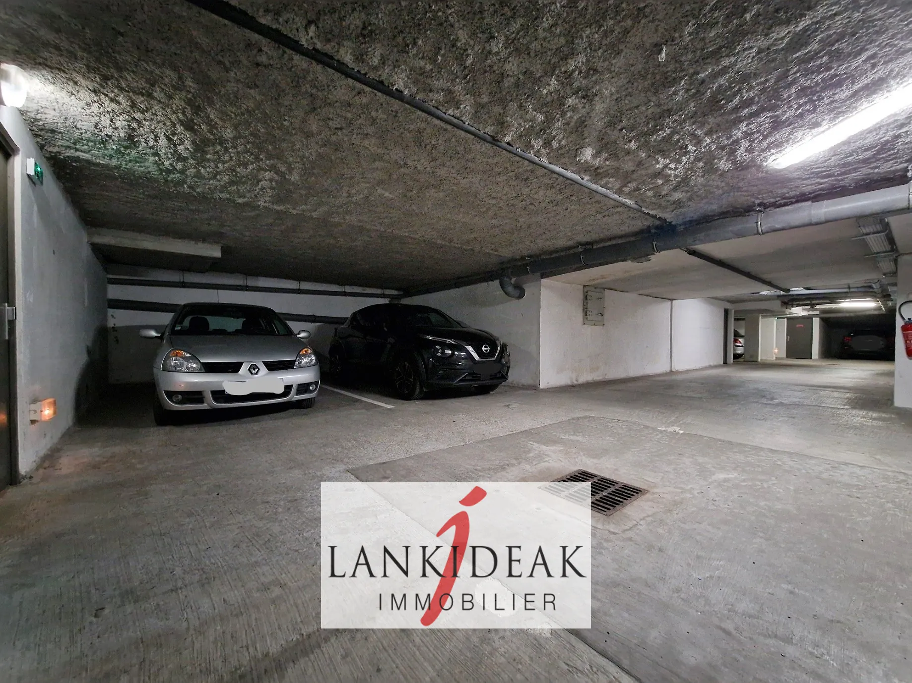 Appartement T1 bis de 33 m² avec terrasse, cave et parking à Bayonne 