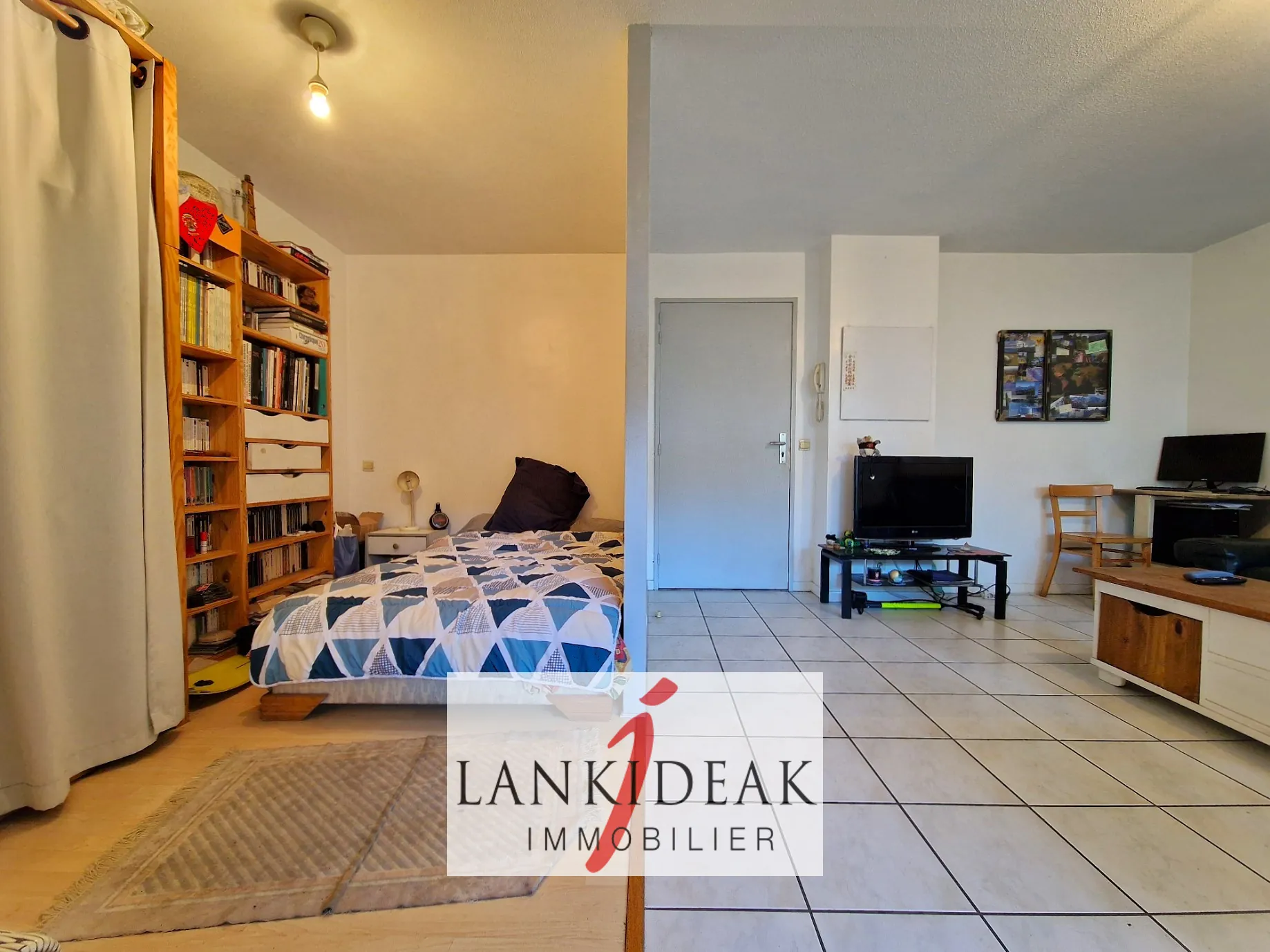 Appartement T1 bis de 33 m² avec terrasse, cave et parking à Bayonne 