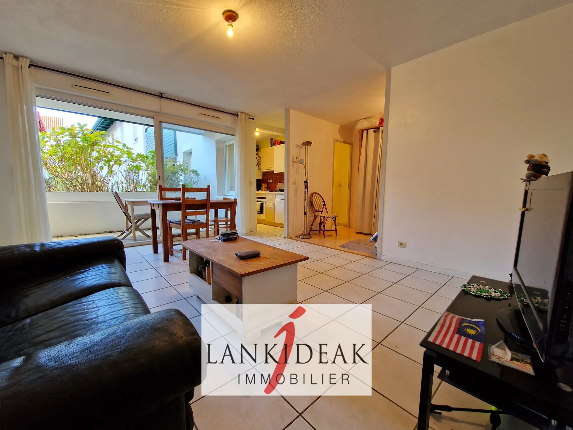 Appartement T1 bis de 33 m² avec terrasse, cave et parking à Bayonne 