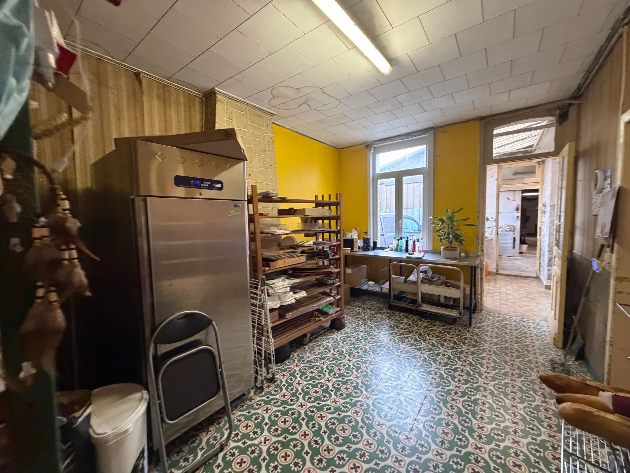 Ensemble immobilier à Wallers avec deux habitations et hangar, idéal investissement ou activité professionnelle