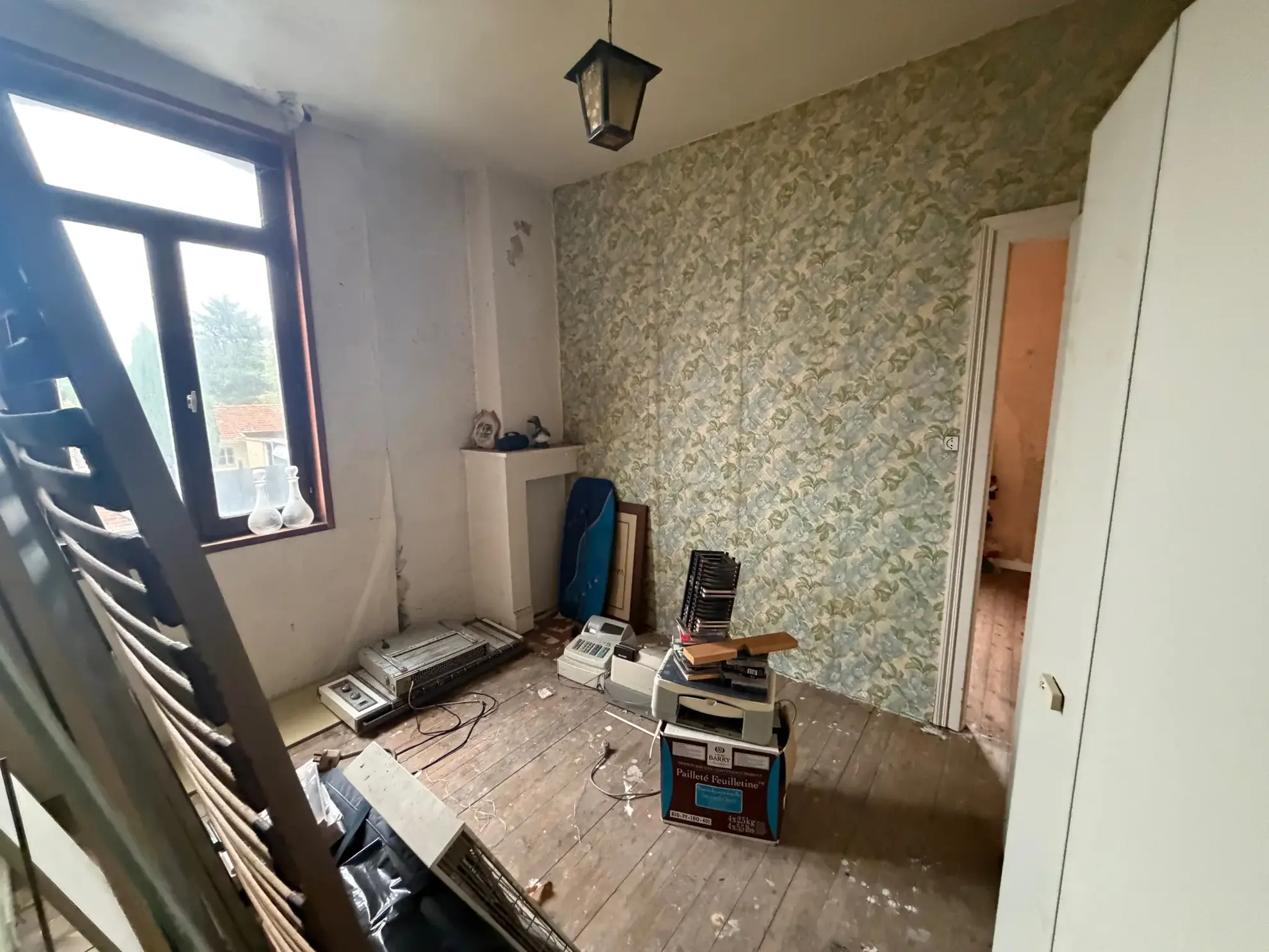 Ensemble immobilier à Wallers avec deux maisons et hangar – Opportunité d'investissement 