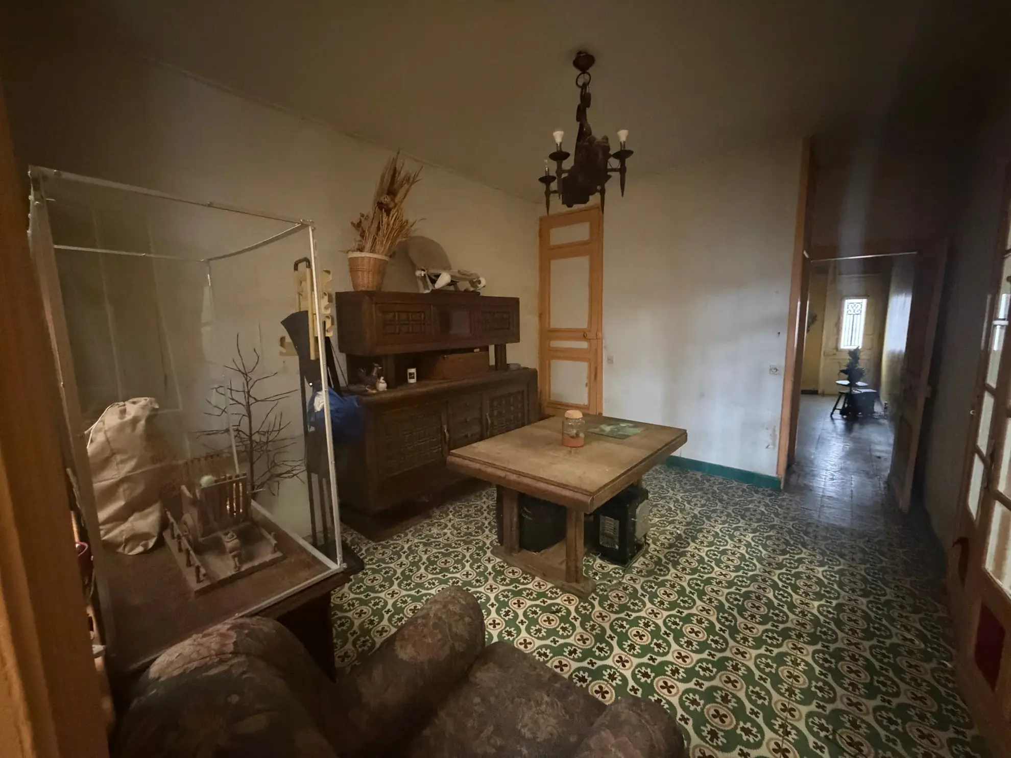 Ensemble immobilier à Wallers avec deux maisons et hangar – Opportunité d'investissement 