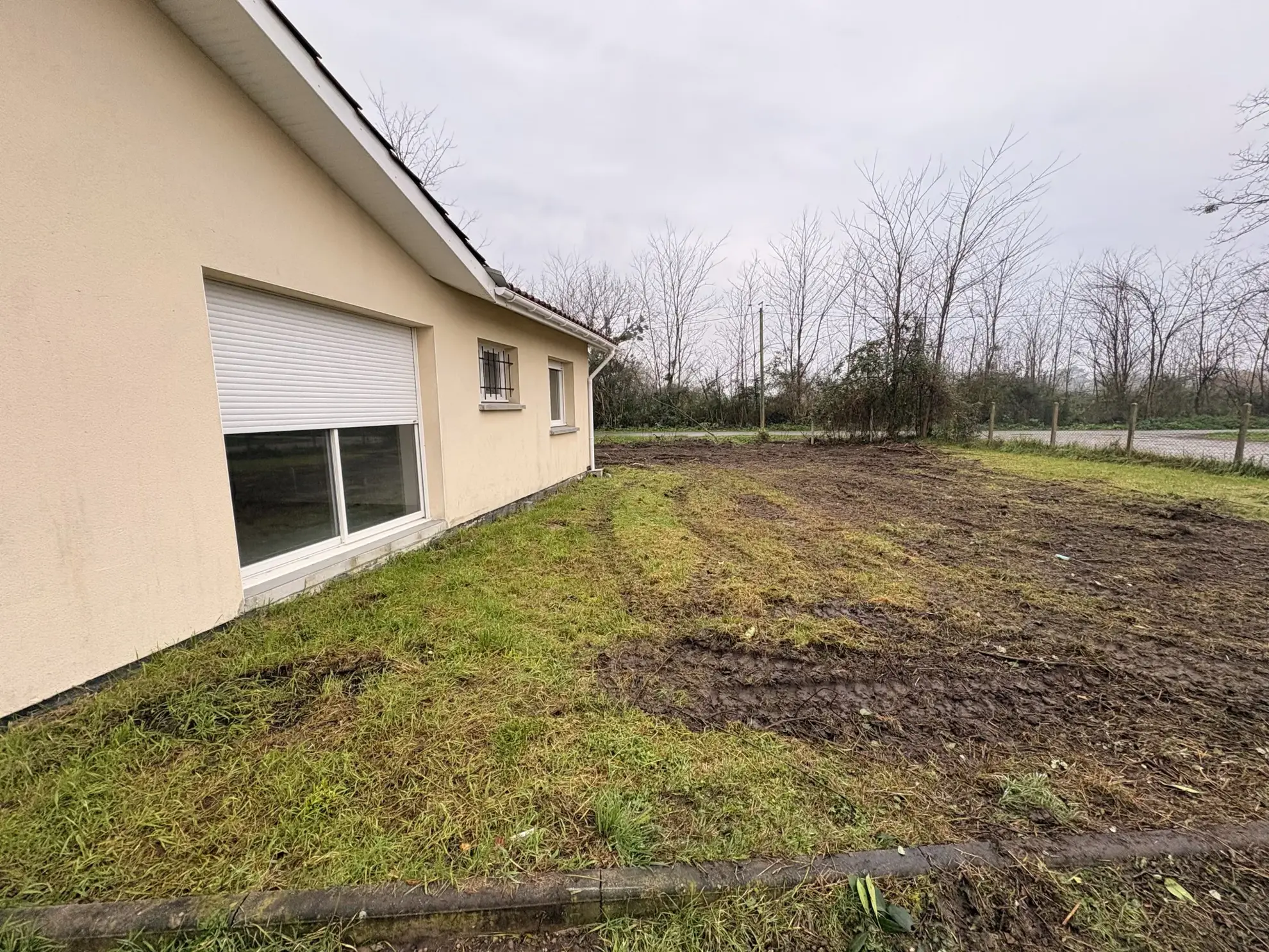 Maison récente à Dax de 90 m² avec terrain piscinable et terrasse 