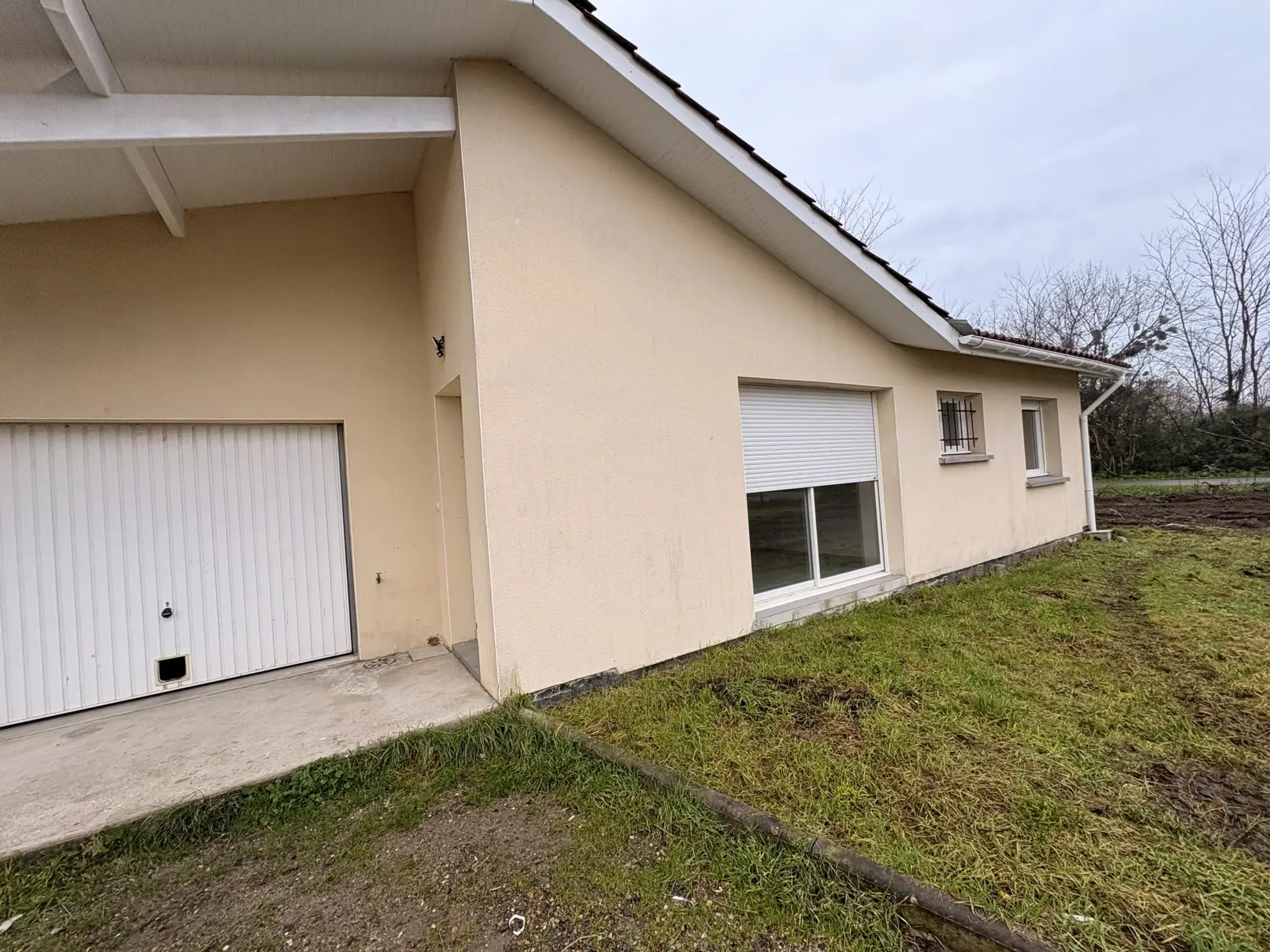 Maison récente à Dax de 90 m² avec terrain piscinable et terrasse