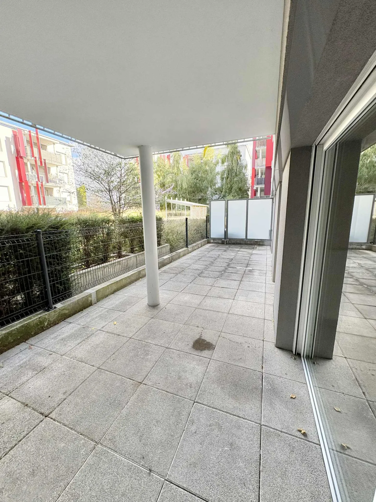 Appartement T3 avec terrasse à Clermont-Ferrand proche du stade Marcel Michelin 