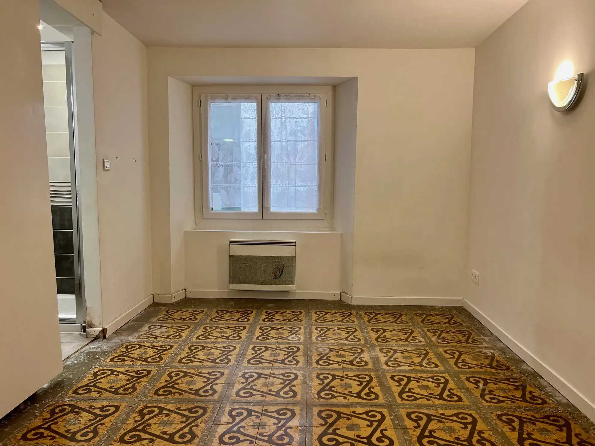 Investissement immobilier à Millau : immeuble avec deux logements à vendre 