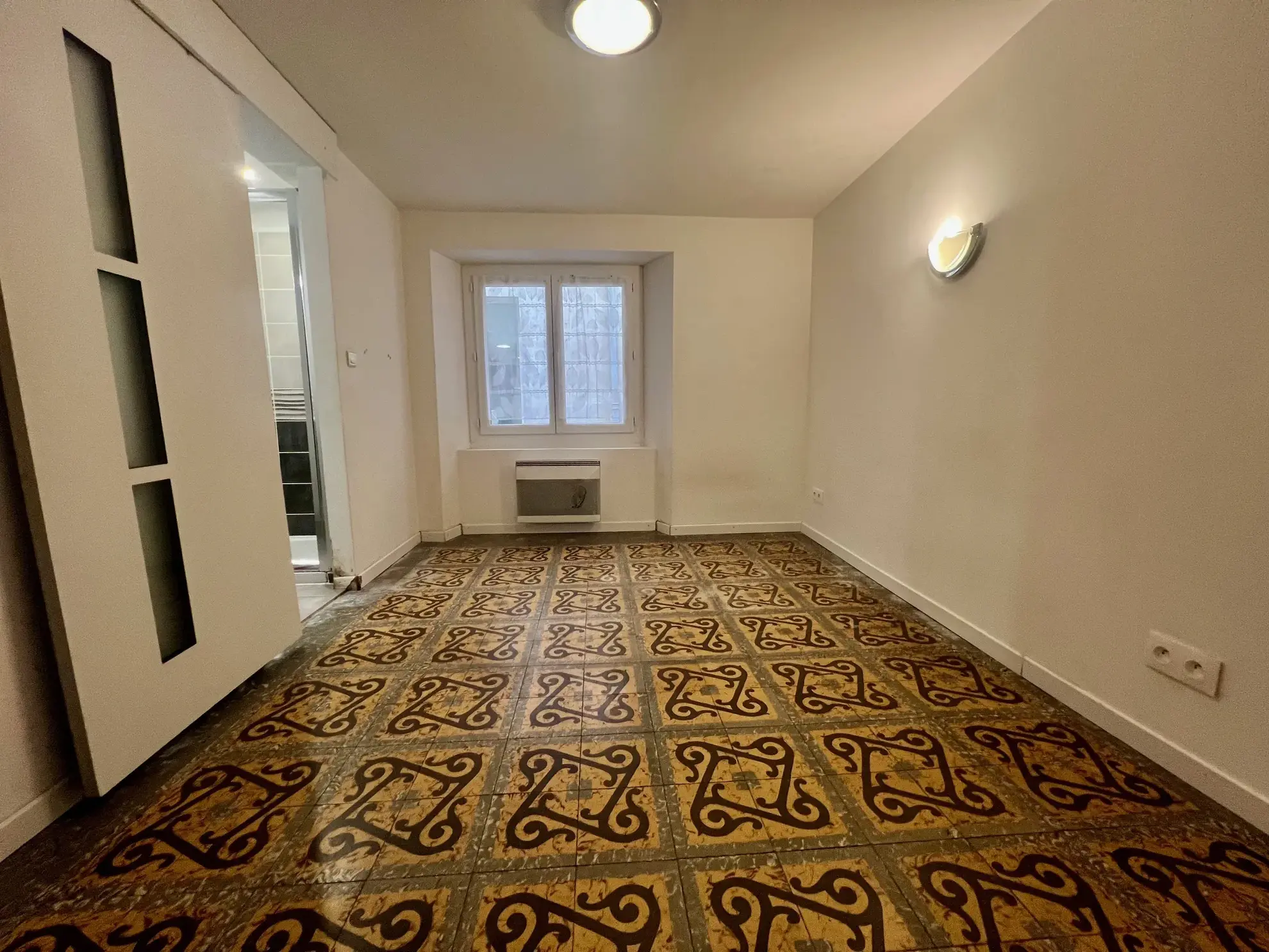 Investissement immobilier à Millau : immeuble avec deux logements à vendre 