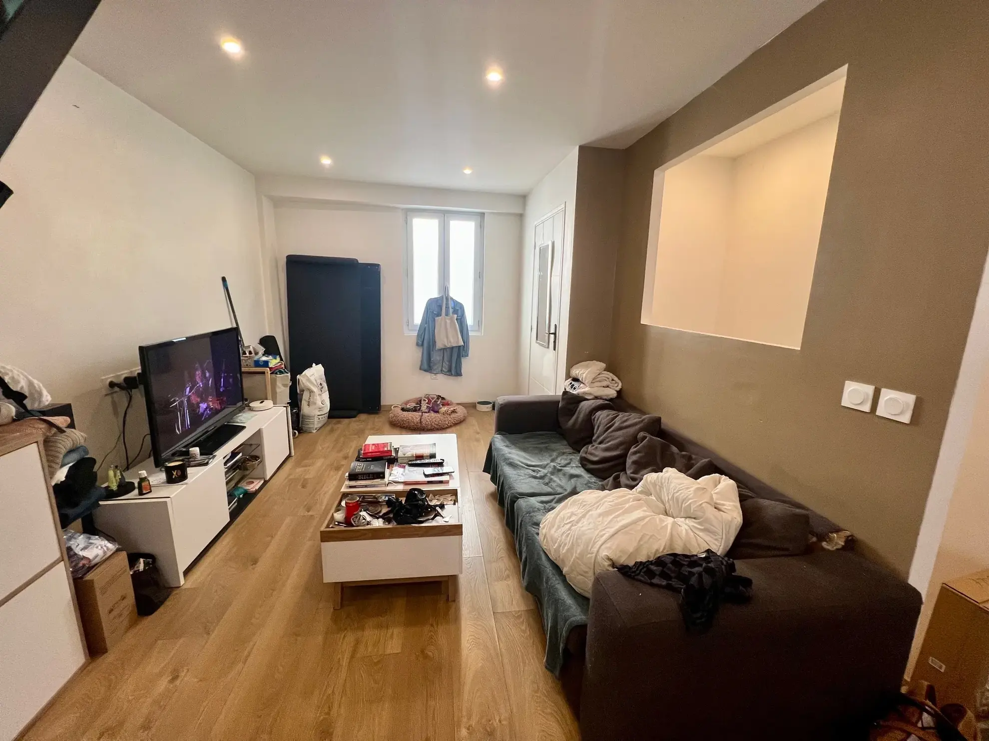 Investissement immobilier à Millau : immeuble avec deux logements à vendre 