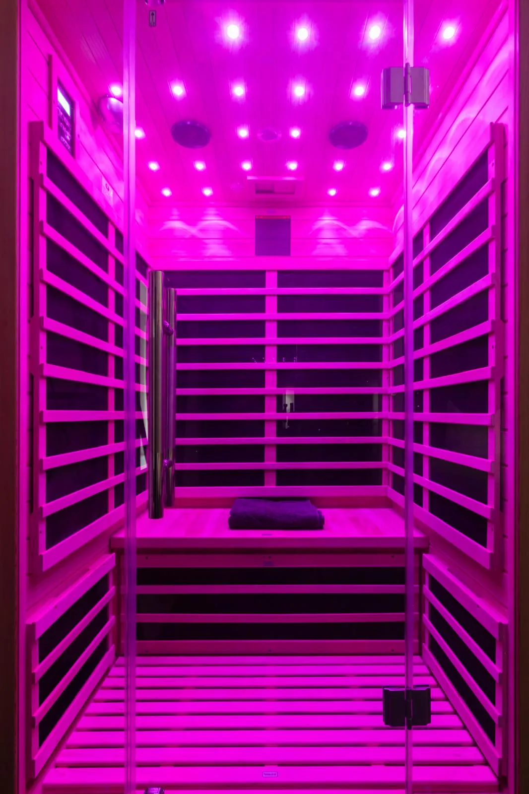 Love Room avec Jacuzzi et Sauna à Gerzat - Investissement ou Résidence Atypique 