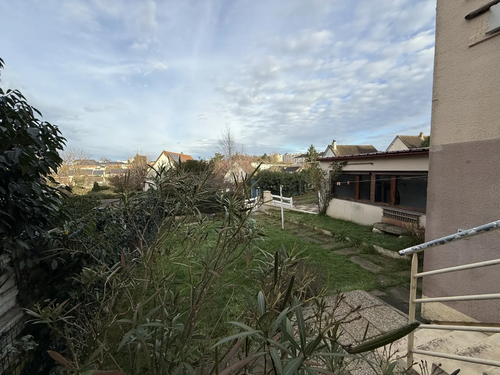 Maison semi-indépendante avec jardin et garage au Mans Prémartine 