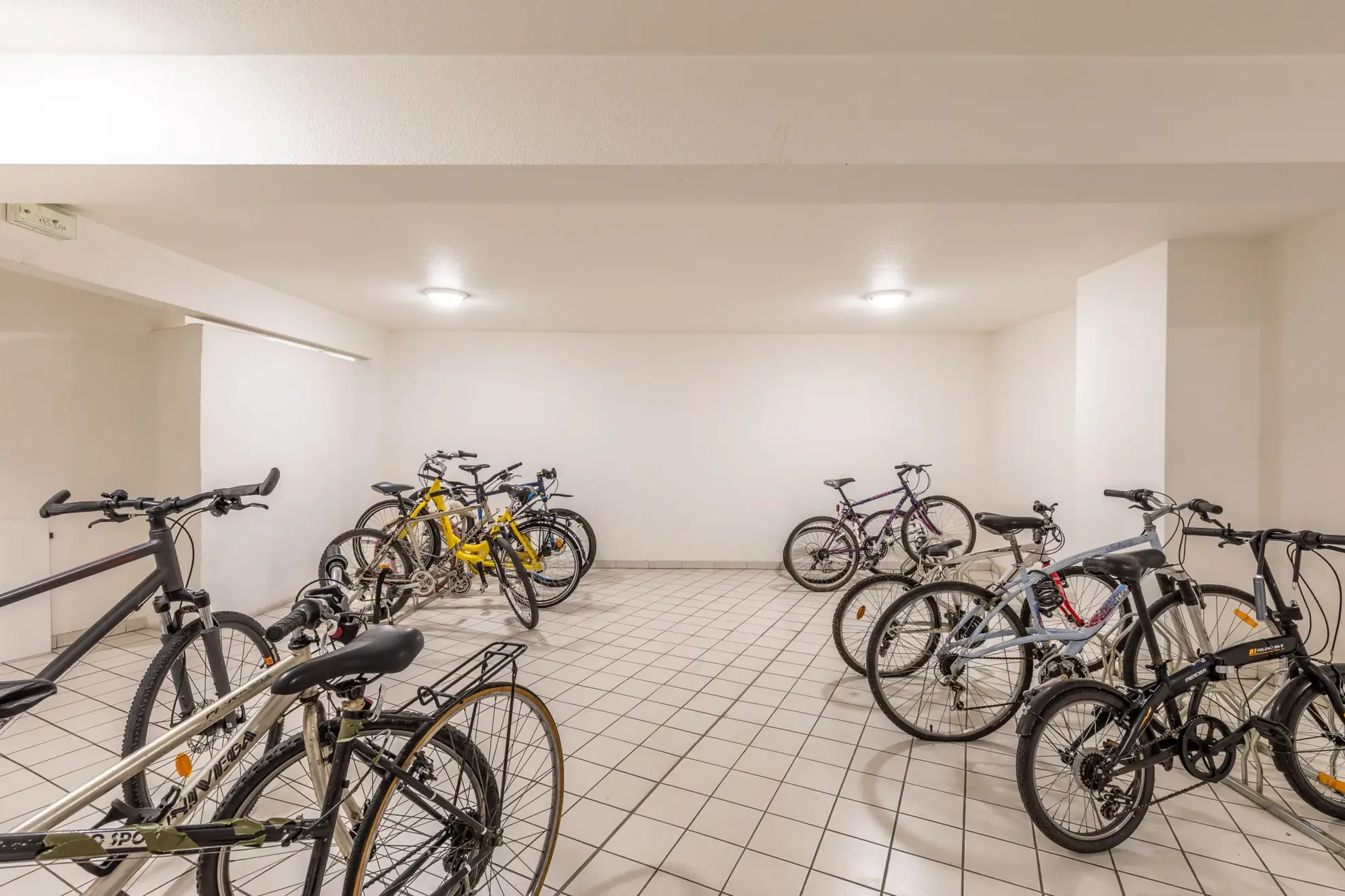 Studio T1 à Grenoble proche gare et transports - Idéal investisseurs ou primo-accédants 