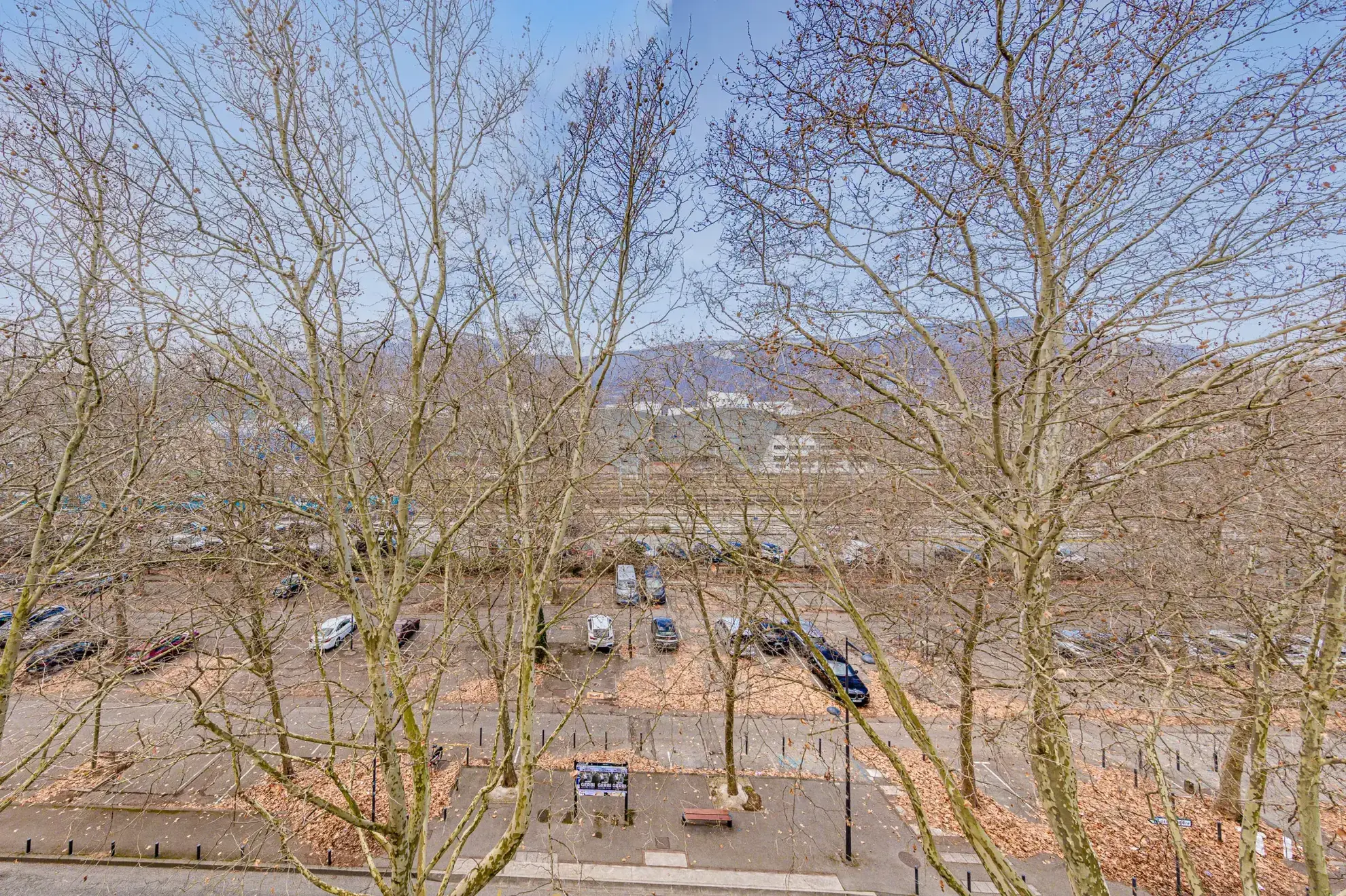 Studio T1 à Grenoble proche gare et transports - Idéal investisseurs ou primo-accédants 