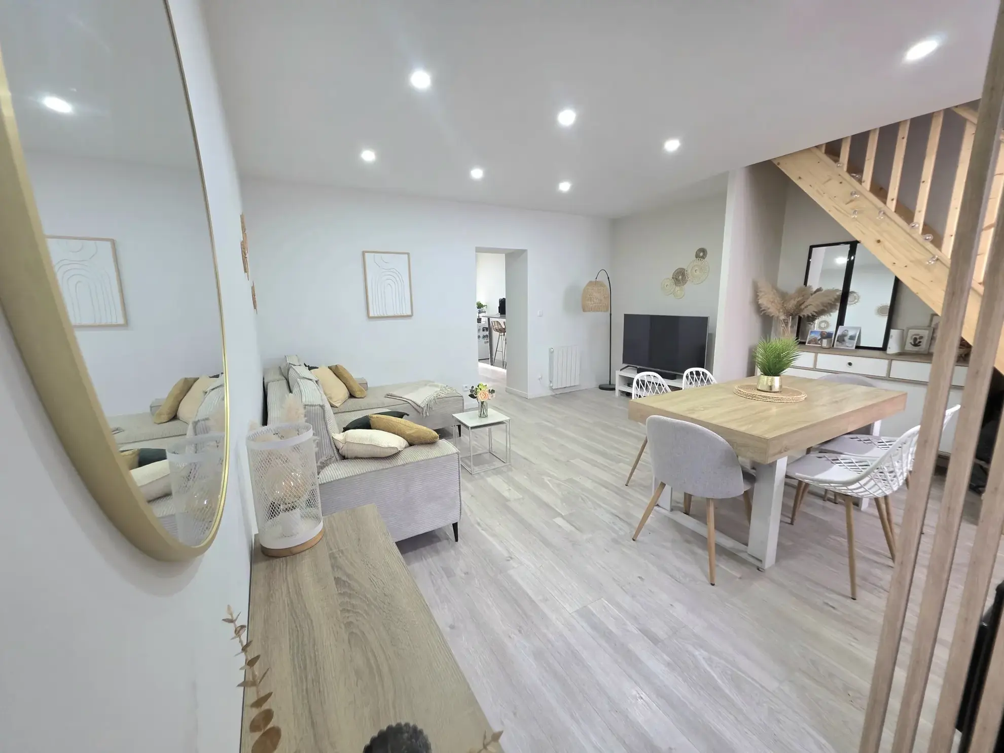 Maison rénovée avec jardin plein sud à Boulogne-sur-Mer - Secteur recherché