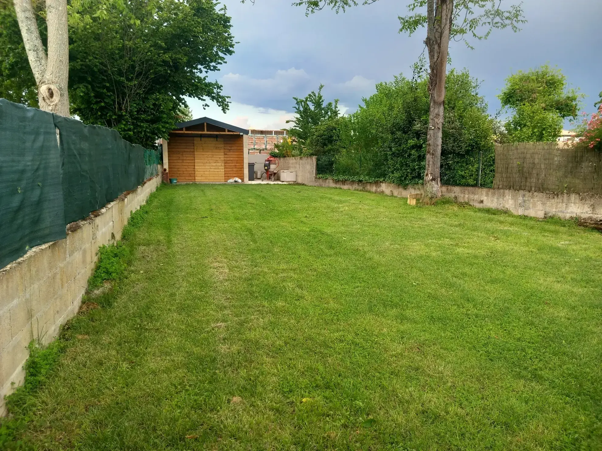 Maison plain-pied à vendre à Toulenne avec terrasse et jardin clos 