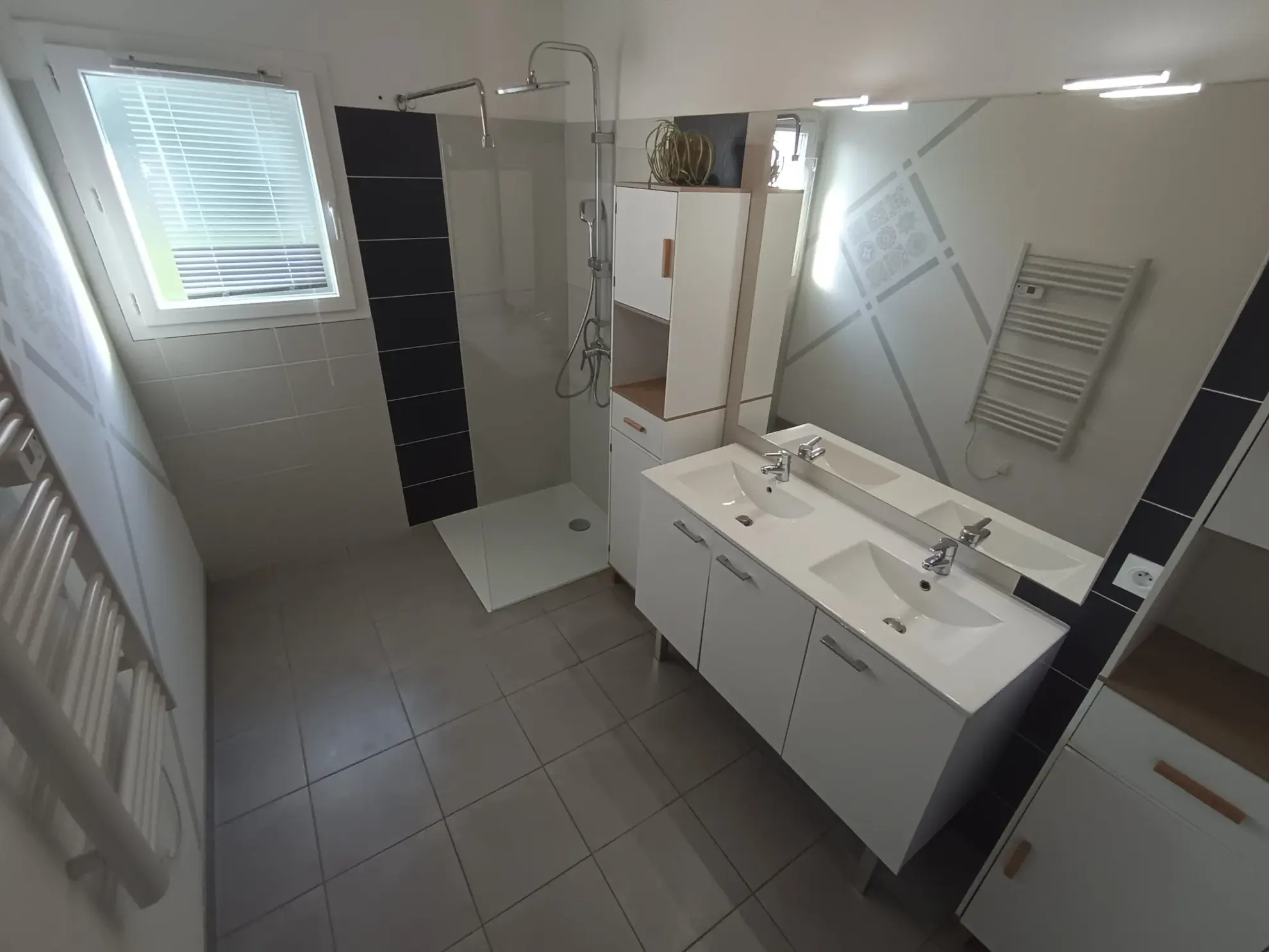 Maison neuve 4 chambres avec terrain clos près de Montauban 