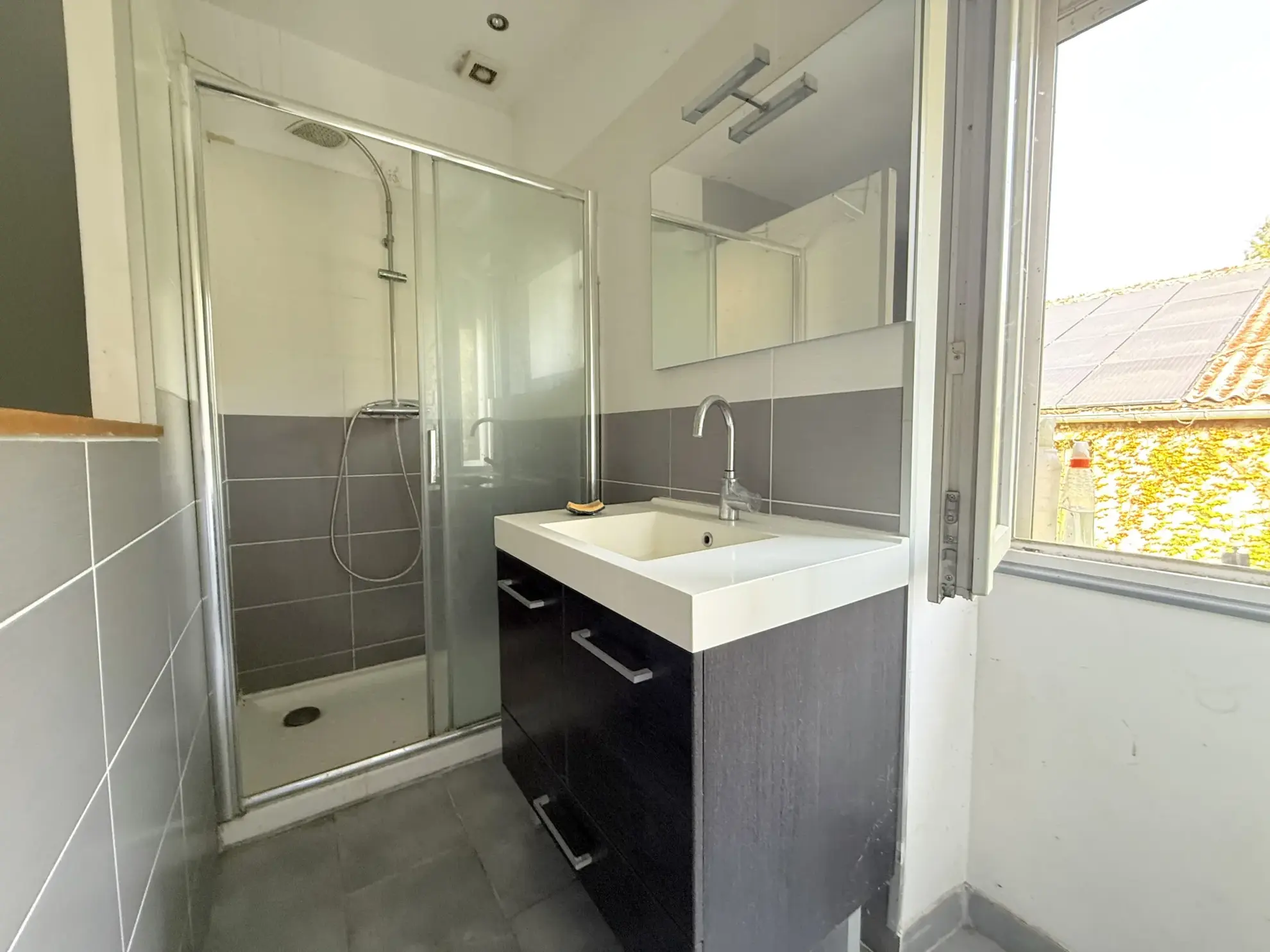 Grande maison familiale avec dépendances à Mereau - 295 m² 