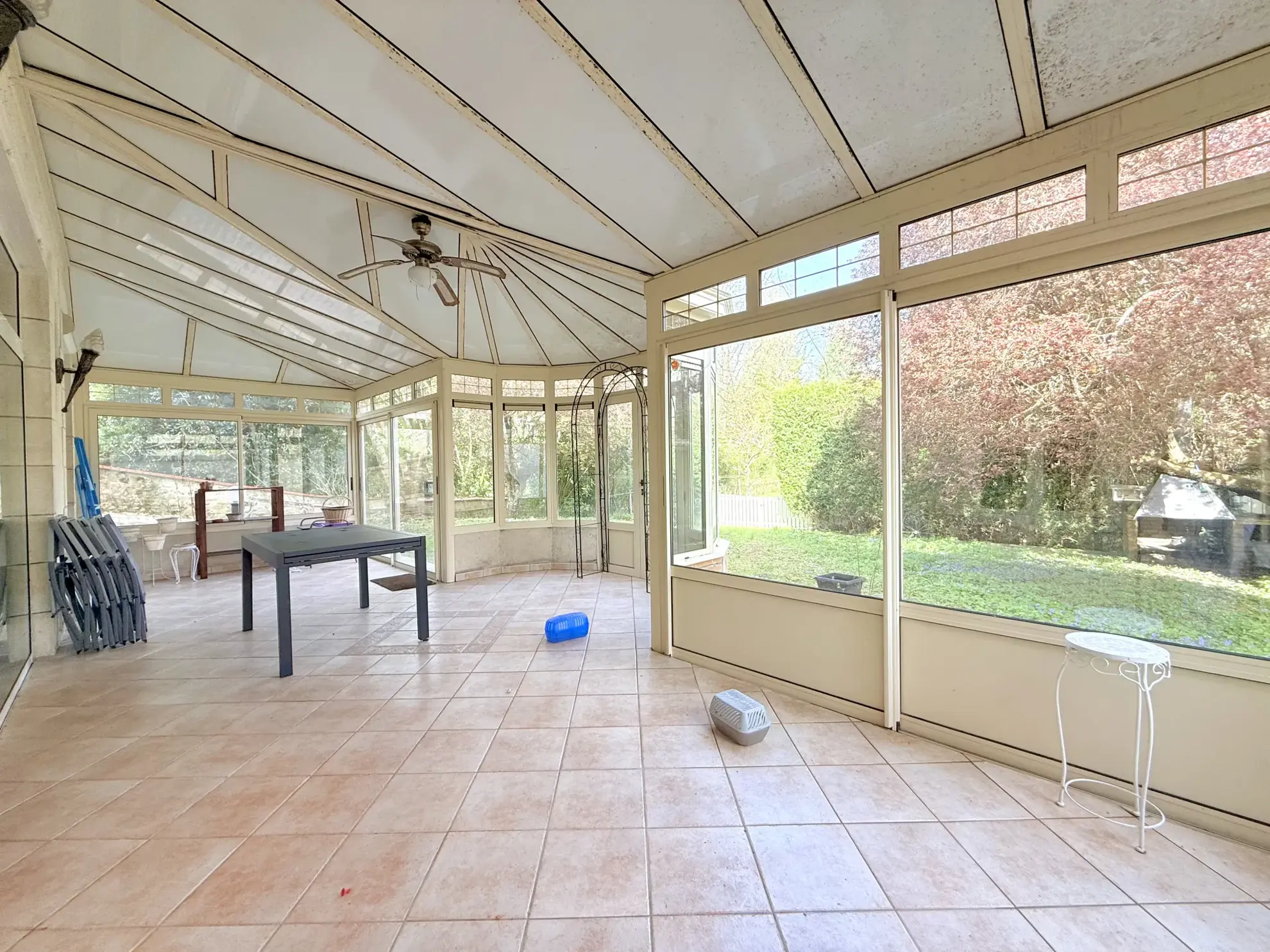 Grande maison familiale avec dépendances à Mereau - 295 m² 