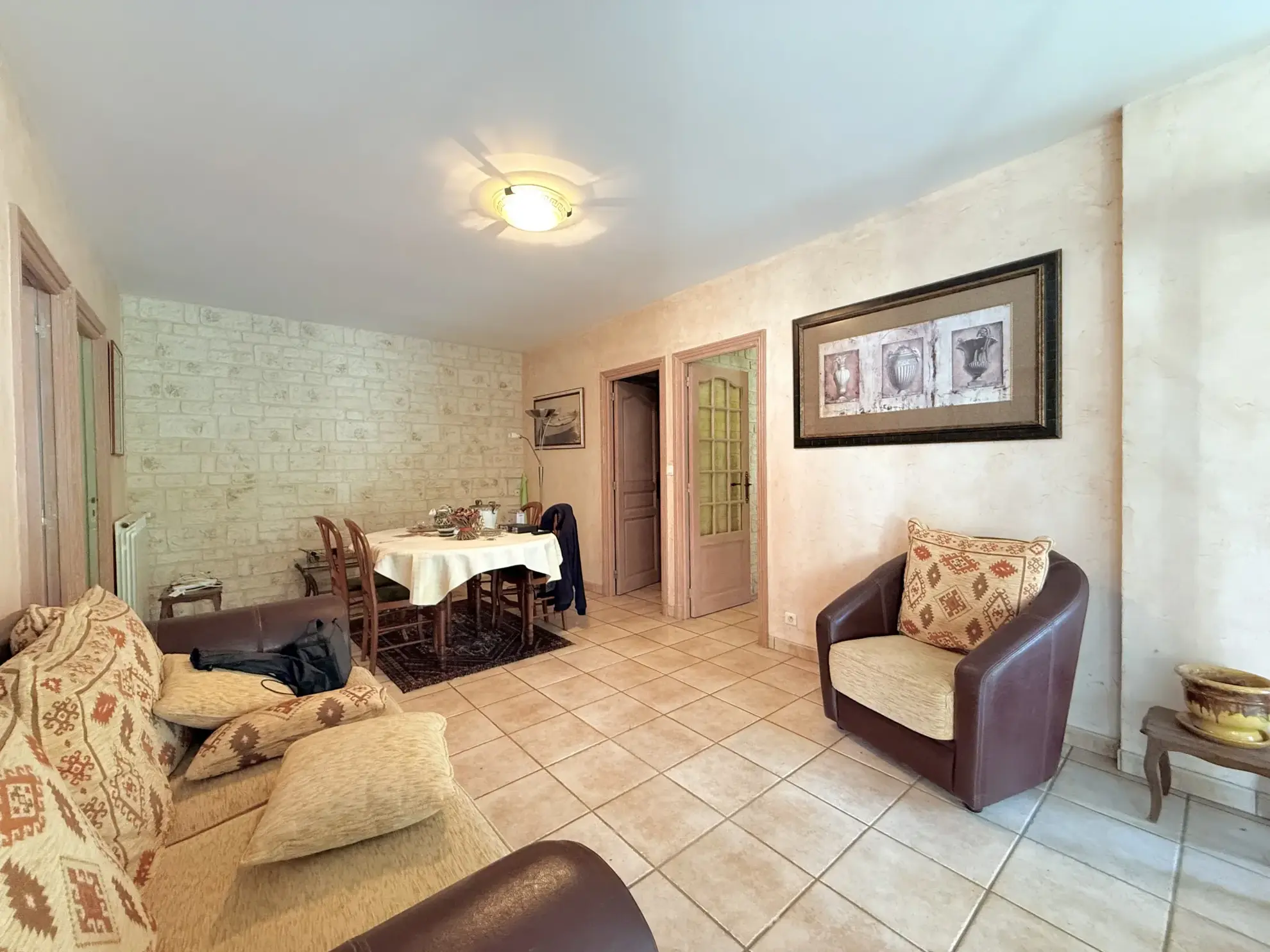 Grande maison familiale avec dépendances à Mereau - 295 m² 