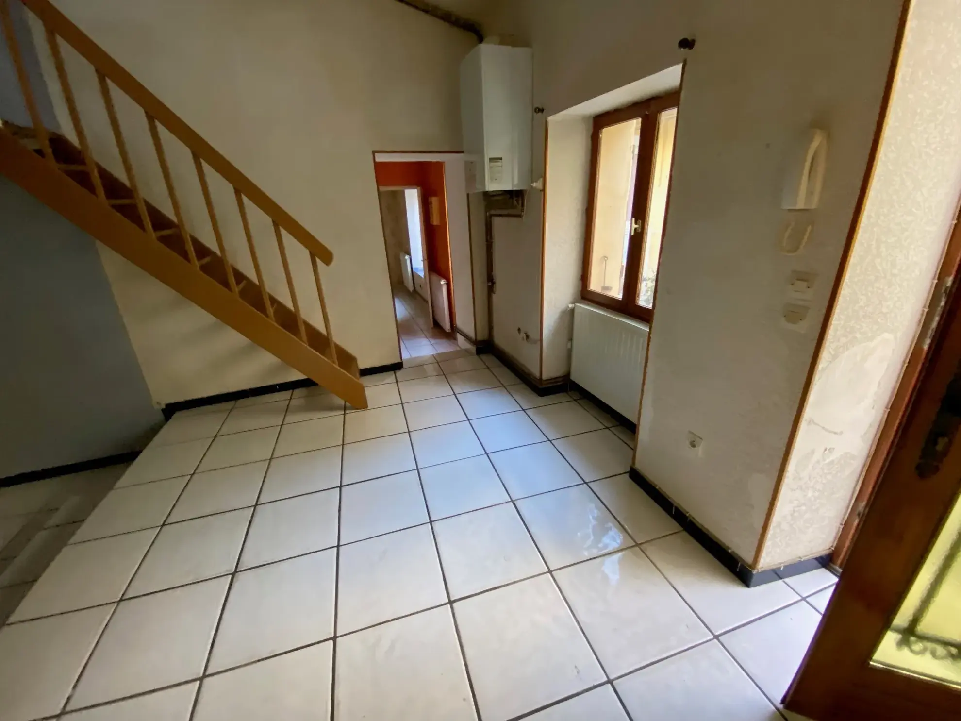 Appartement T2 bis à rénover au centre de Nîmes de 48 m² 