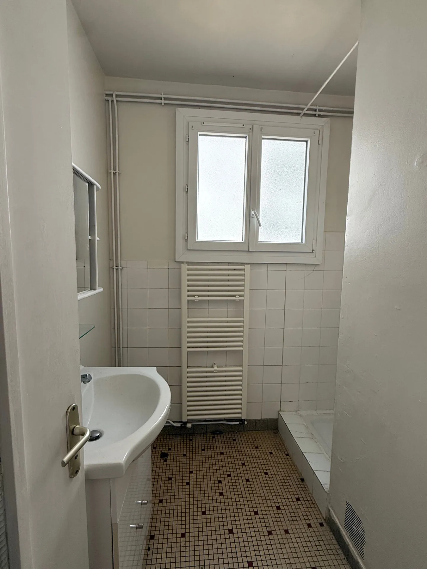 Appartement à vendre à Brive avec garage, cave et jardin privé 