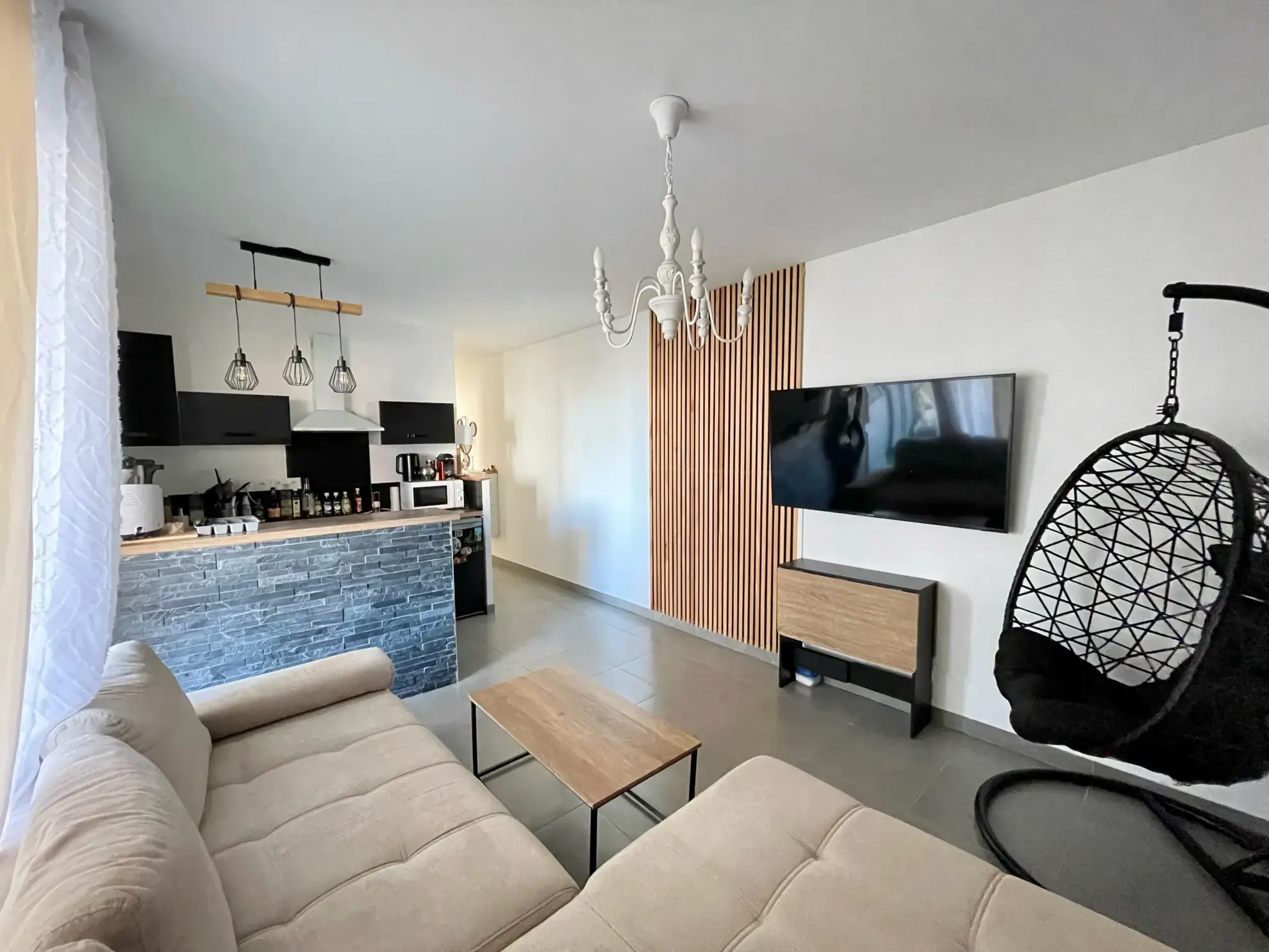 Appartement T2 avec terrasse à vendre à Montpellier Ovalie - 43 m², box en sous-sol 