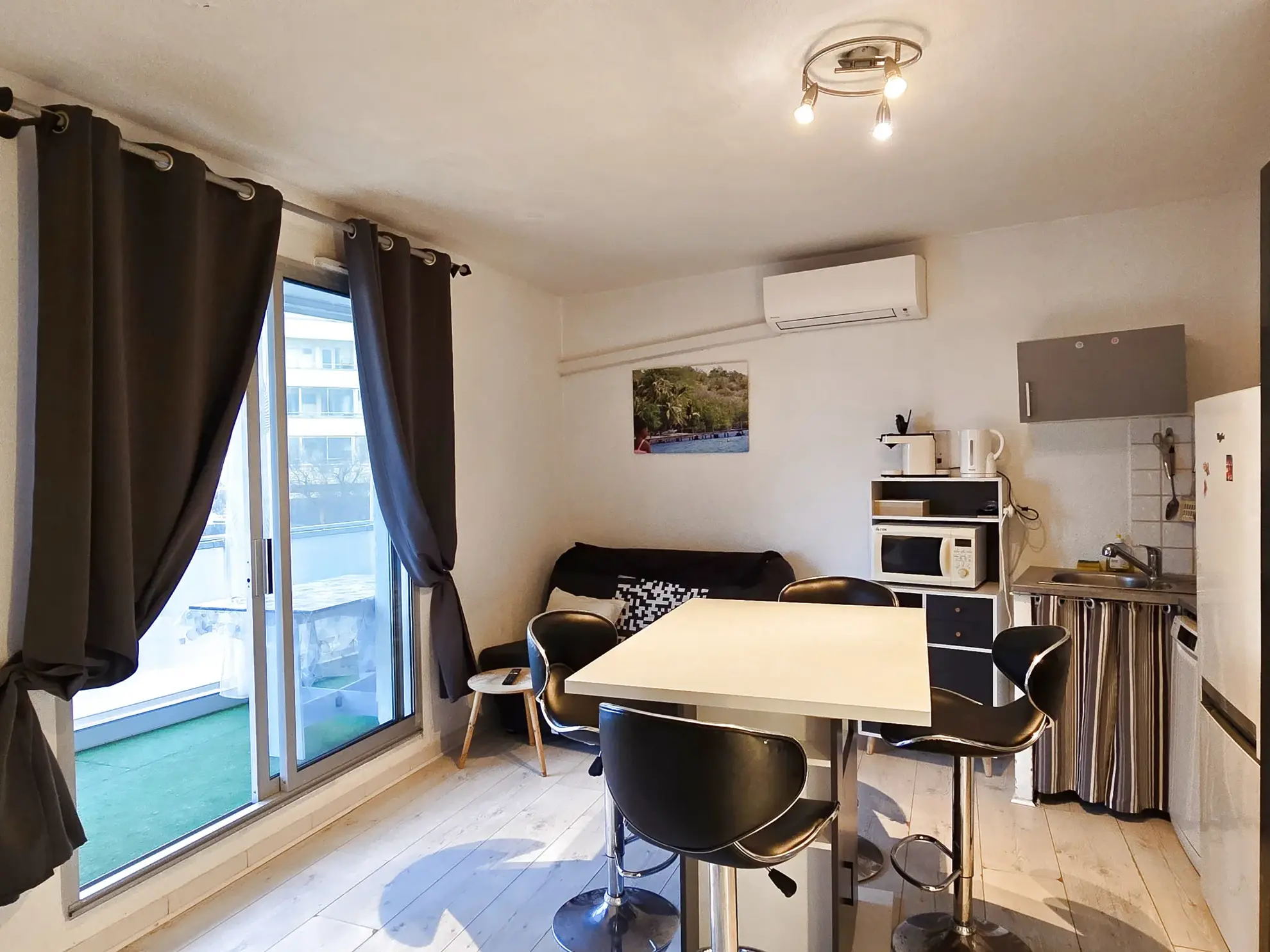 Appartements T2 Vue Mer avec Parking à Valras Plage 