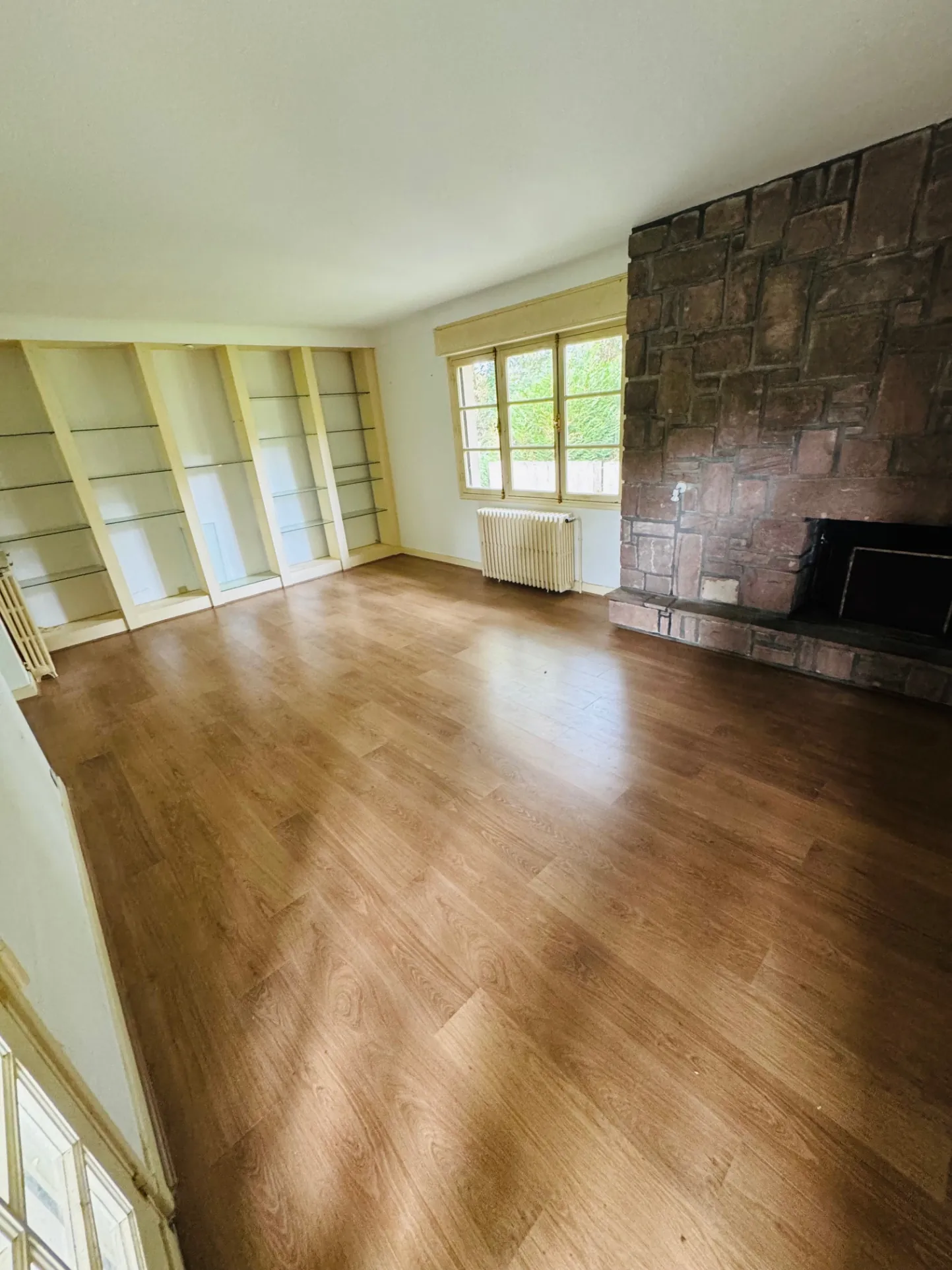 Charmante maison des années 60 avec grand jardin à Mont-de-Marsan 